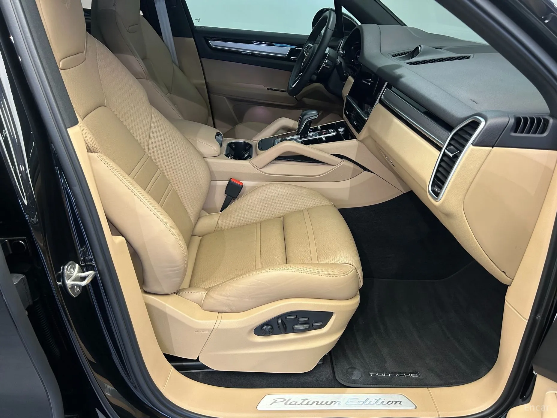 Porsche Cayenne (PO536) превью 18