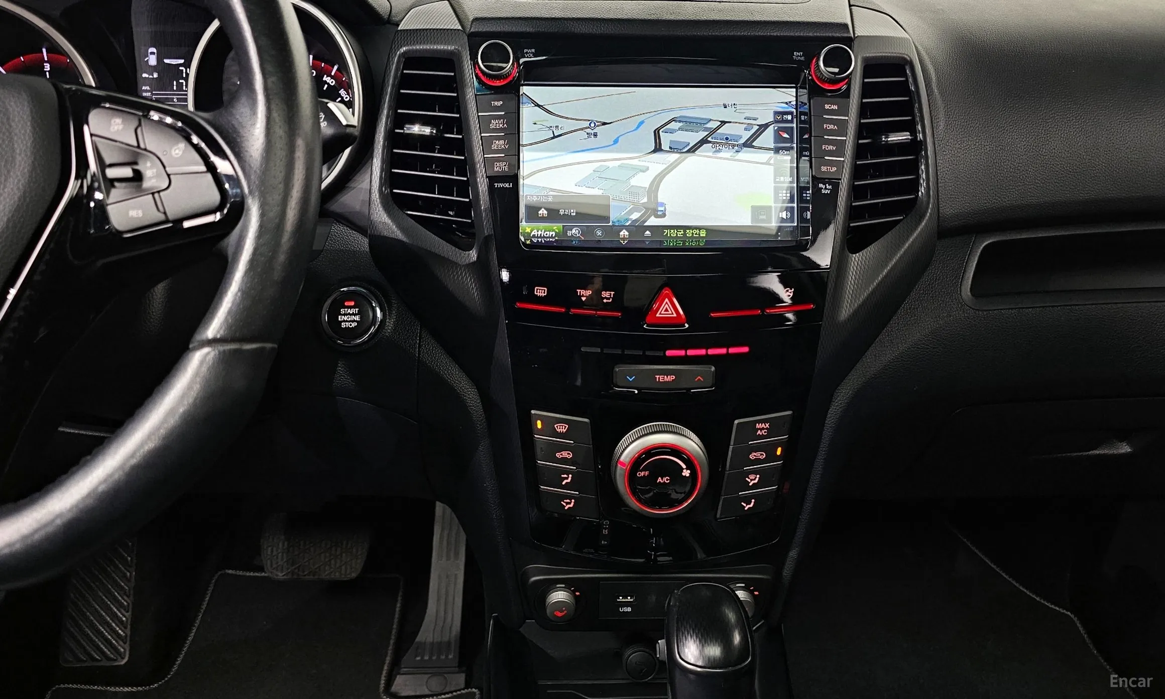 KG Mobility (SsangYong) Tivoli Air превью 12