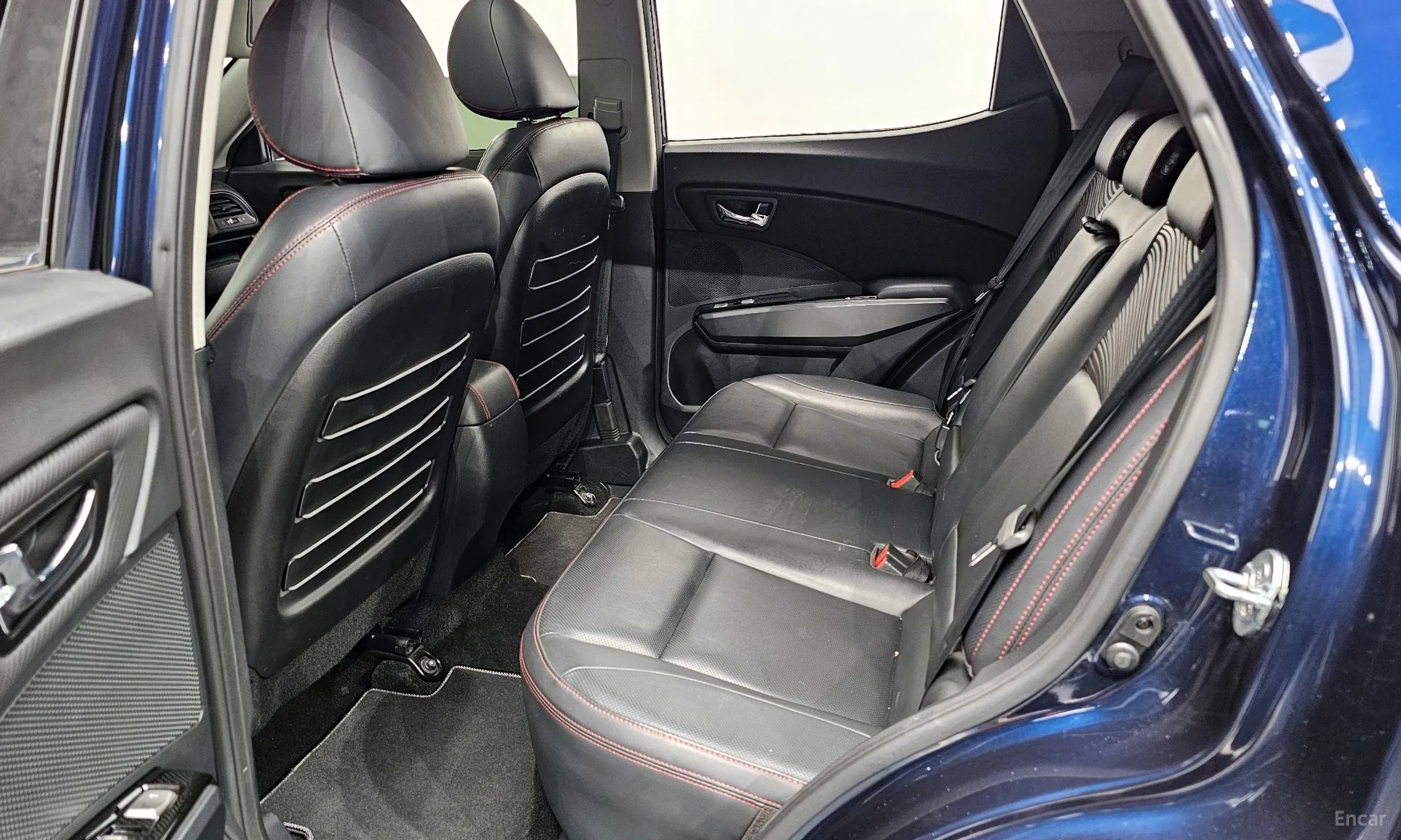KG Mobility (SsangYong) Tivoli Air превью 14
