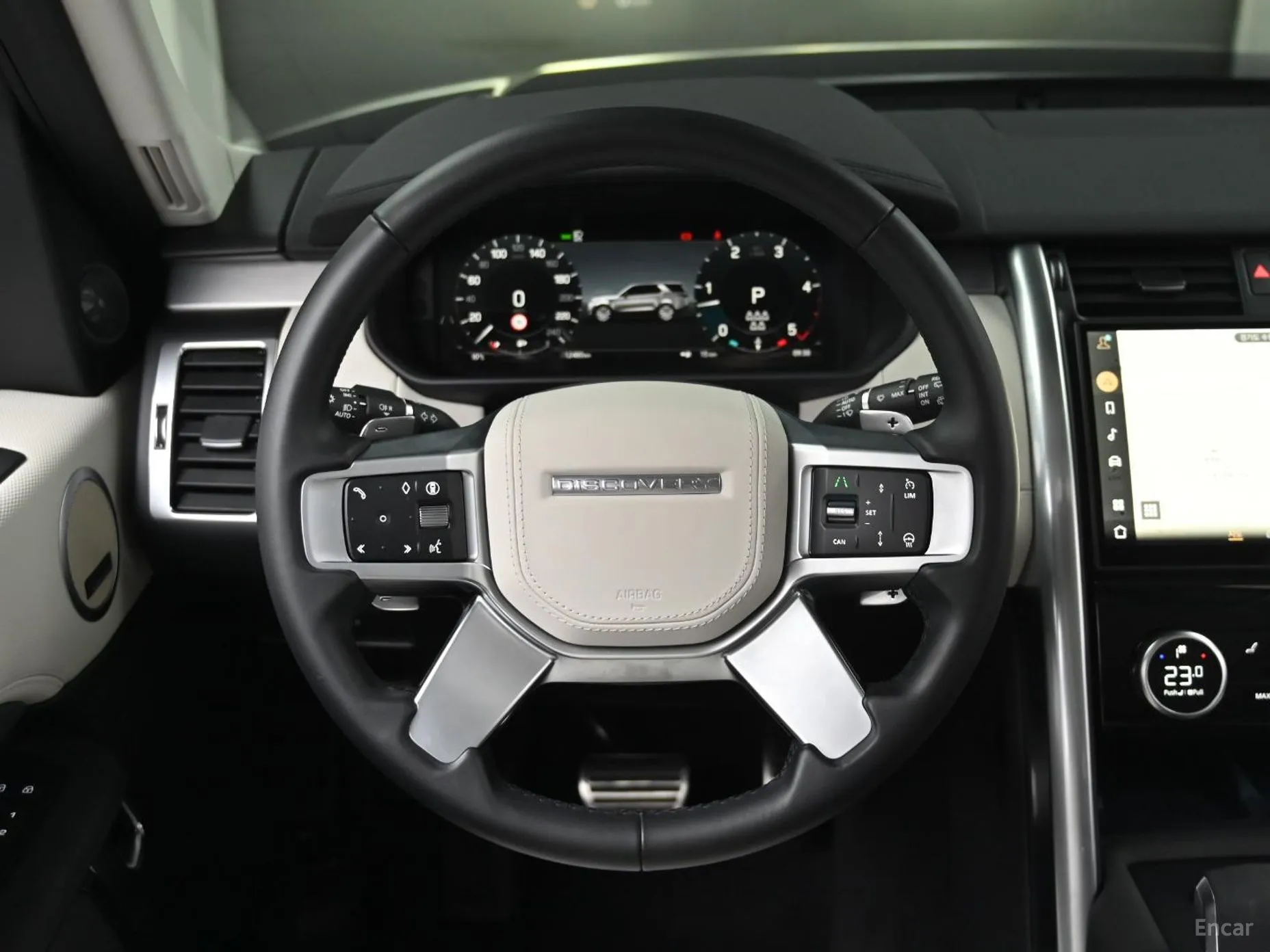 Land Rover Discovery 5 превью 13