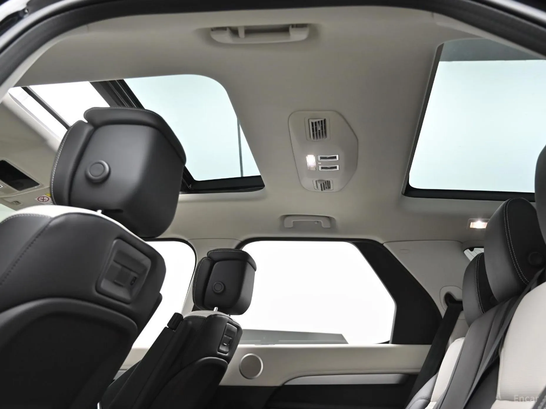 Land Rover Discovery 5 превью 18