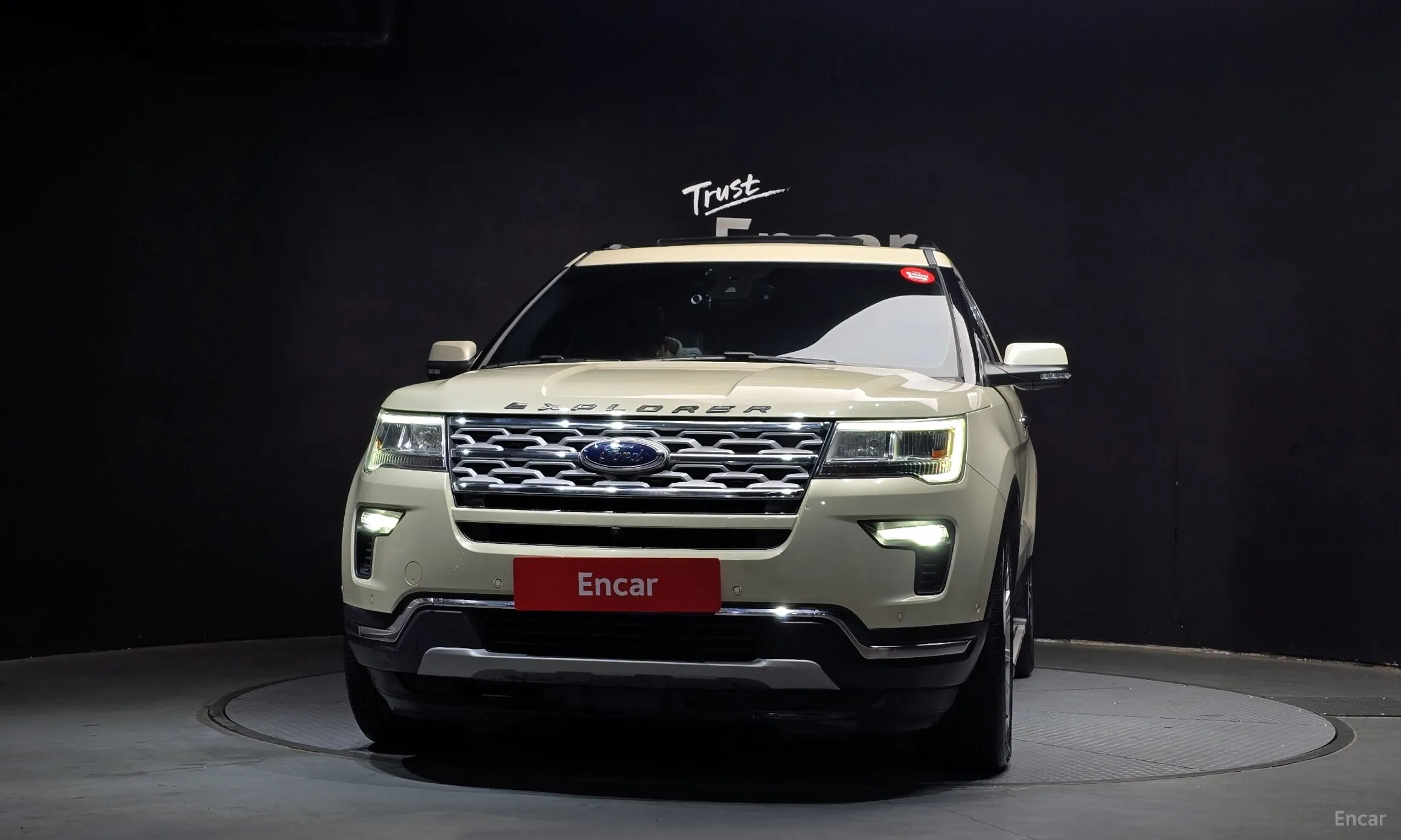 Ford Explorer превью 3