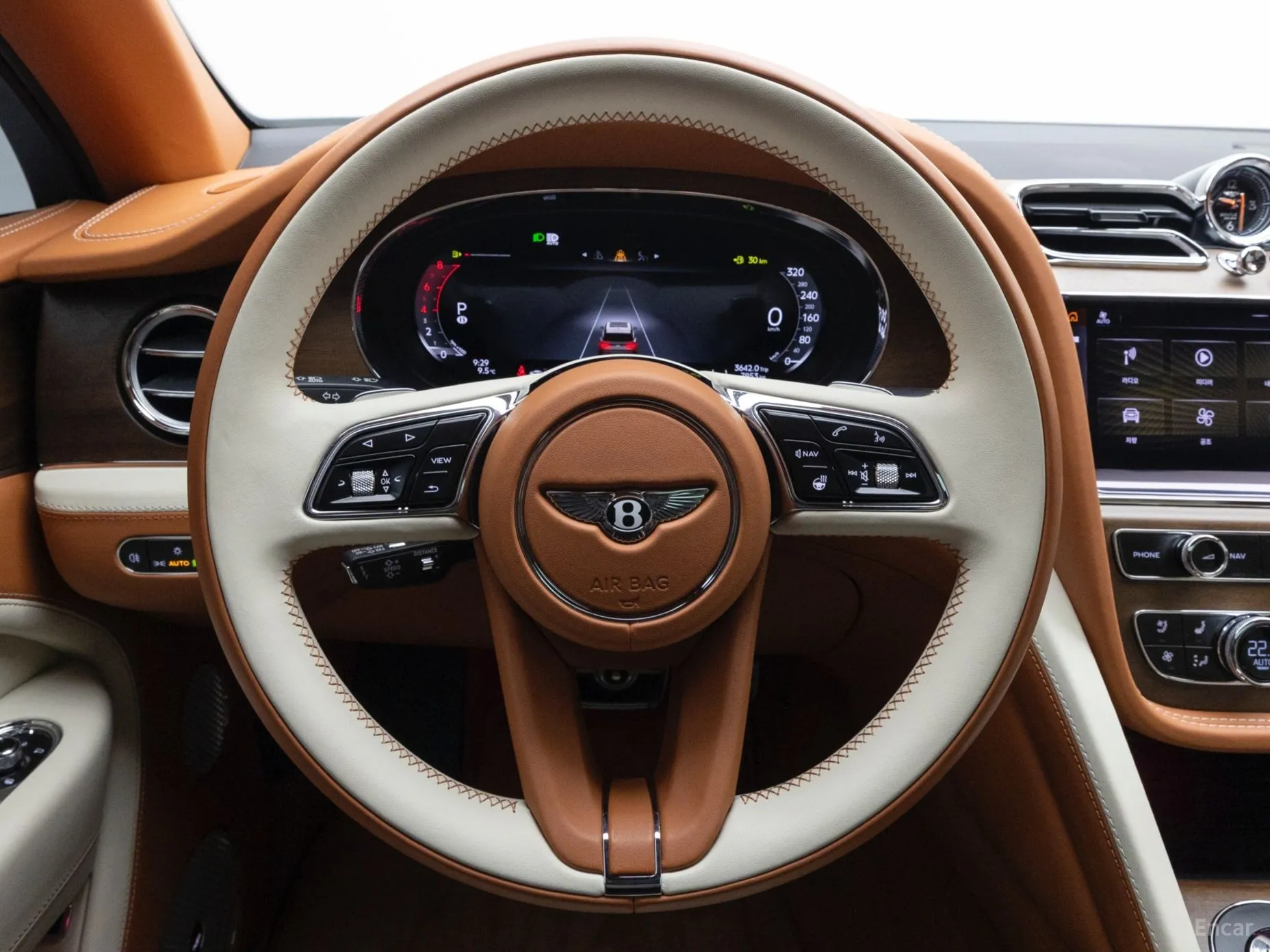 Bentley Bentayga превью 19