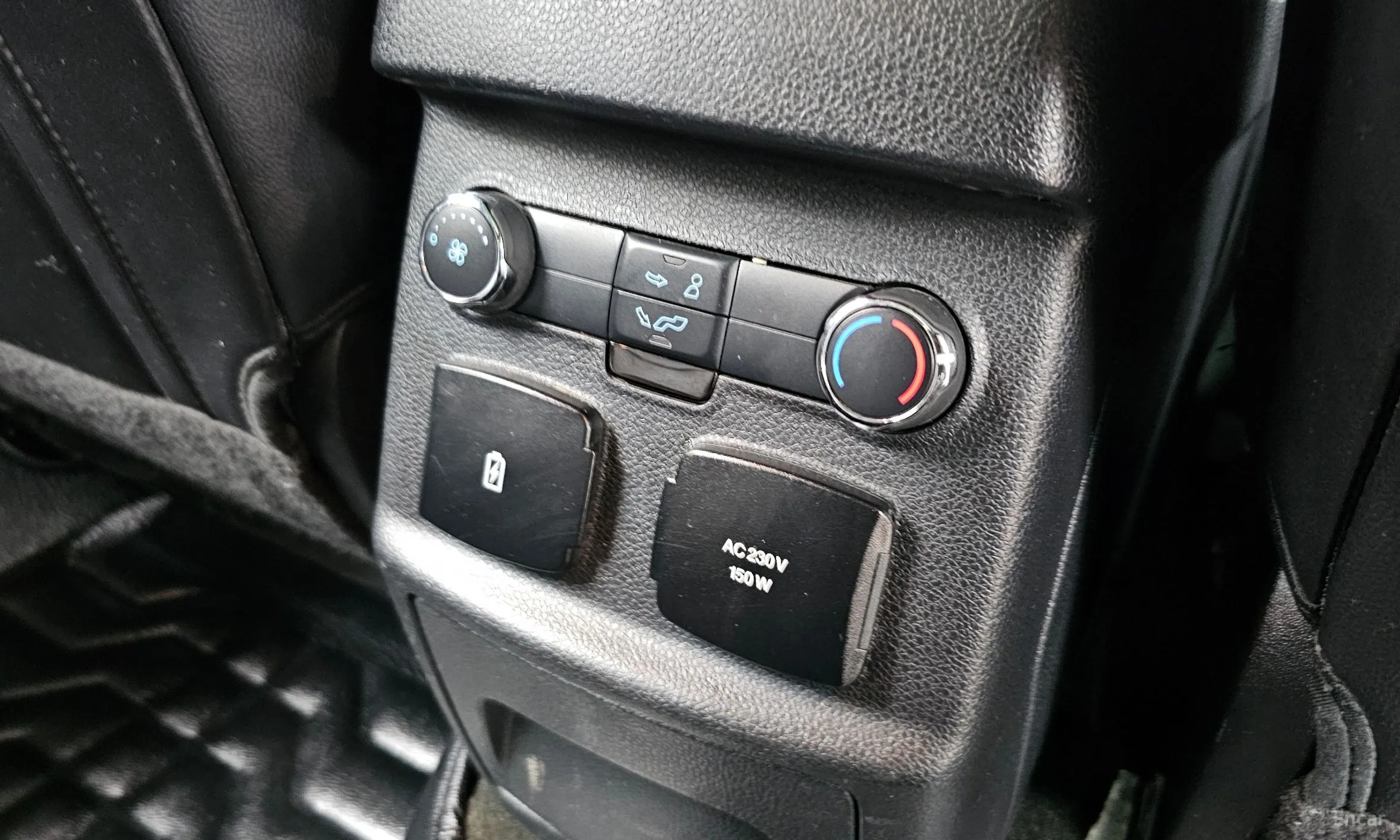 Ford Explorer превью 19