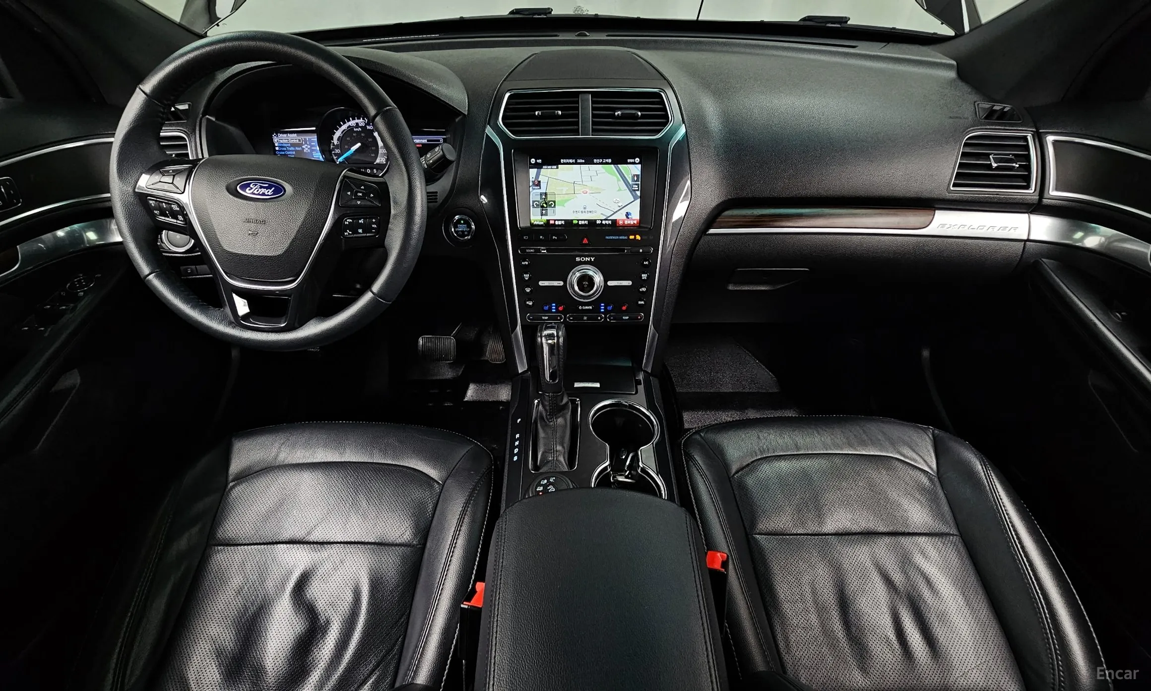 Ford Explorer превью 7