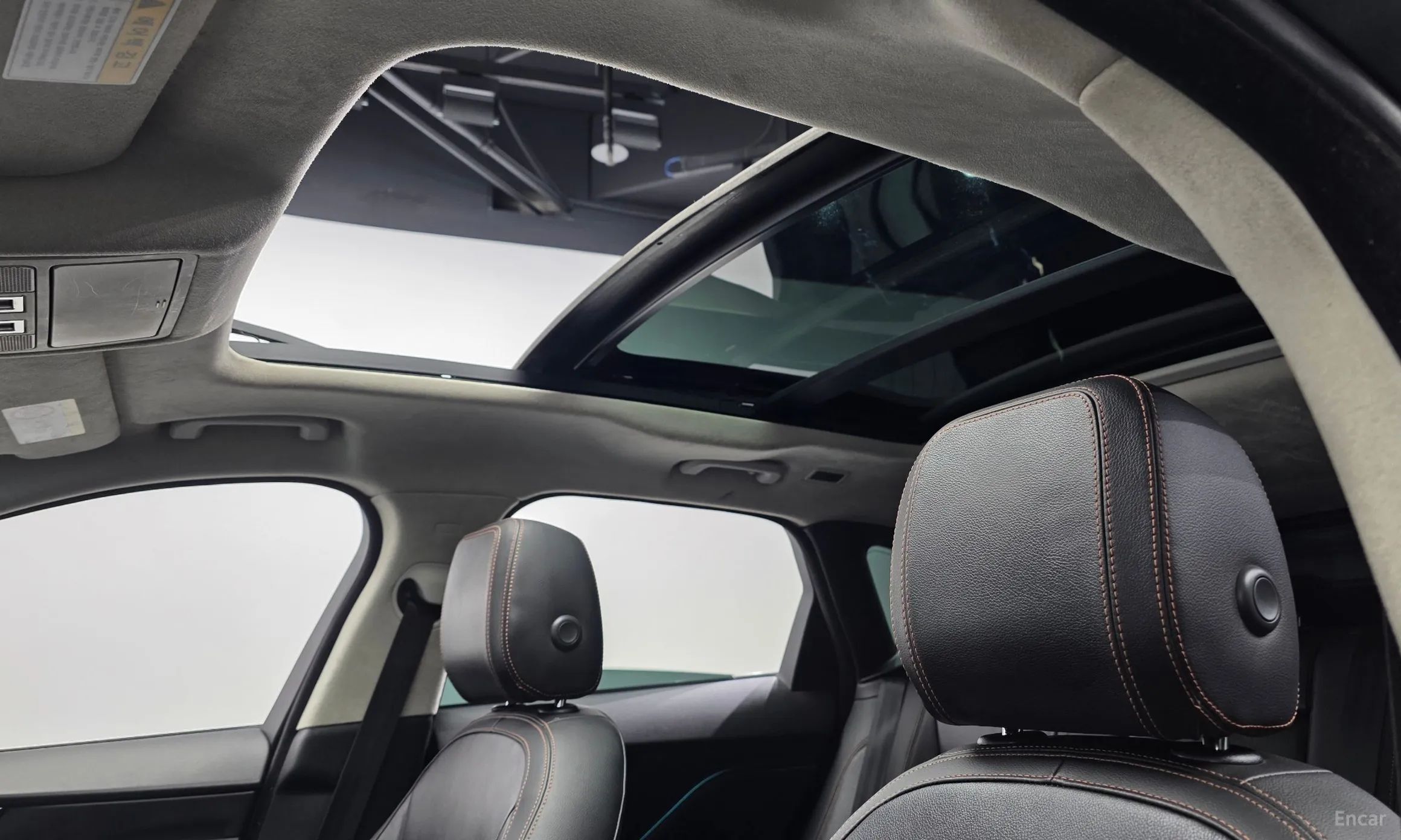 Jaguar F-PACE превью 17