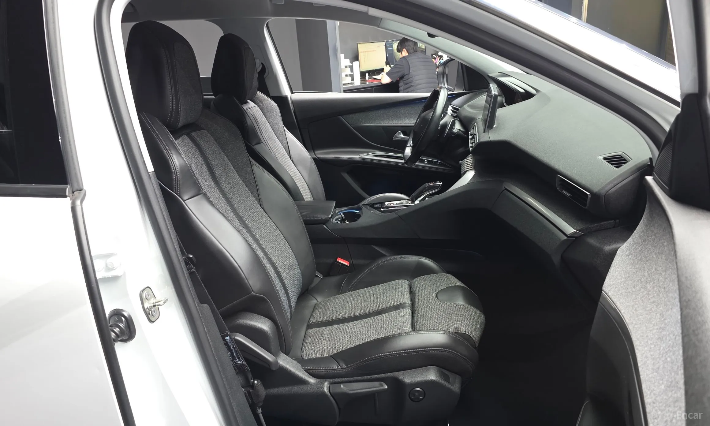 Peugeot 5008 2nd generation превью 11