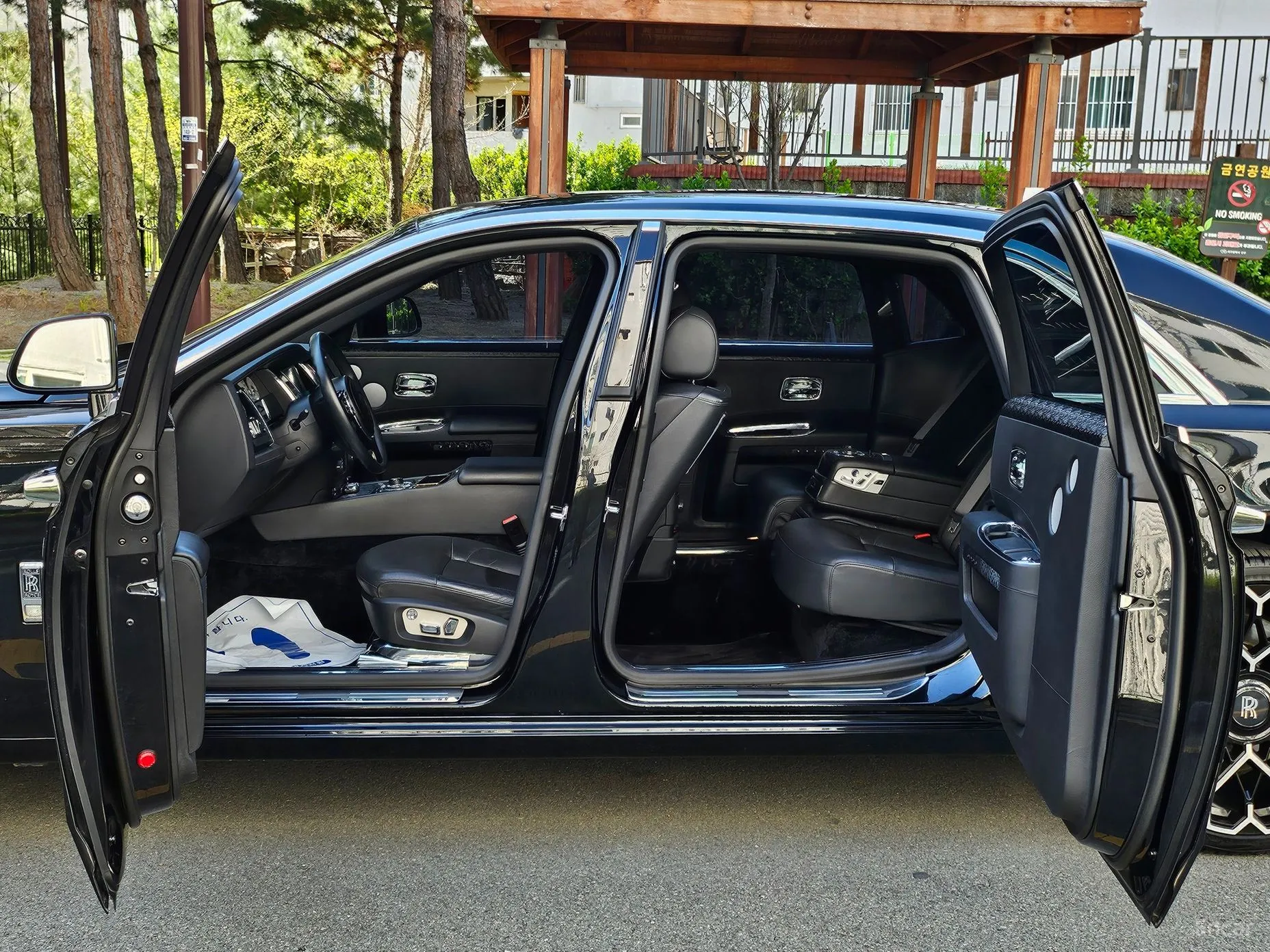 Rolls-Royce Ghost превью 18