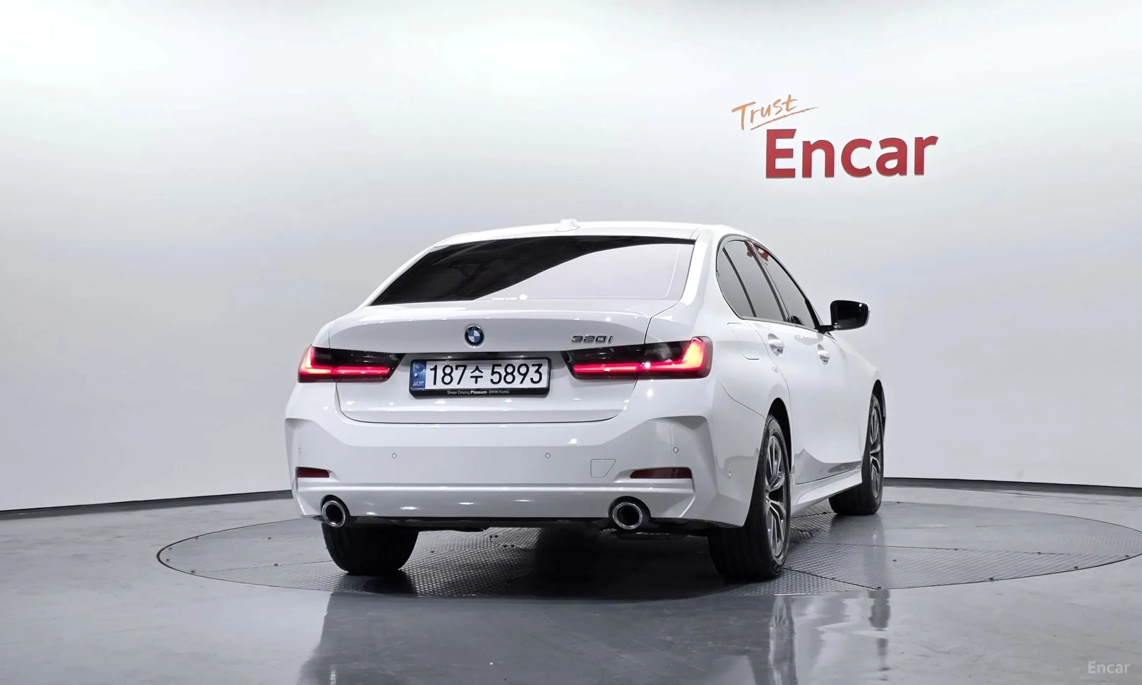 BMW 3 Series (G20) превью 4
