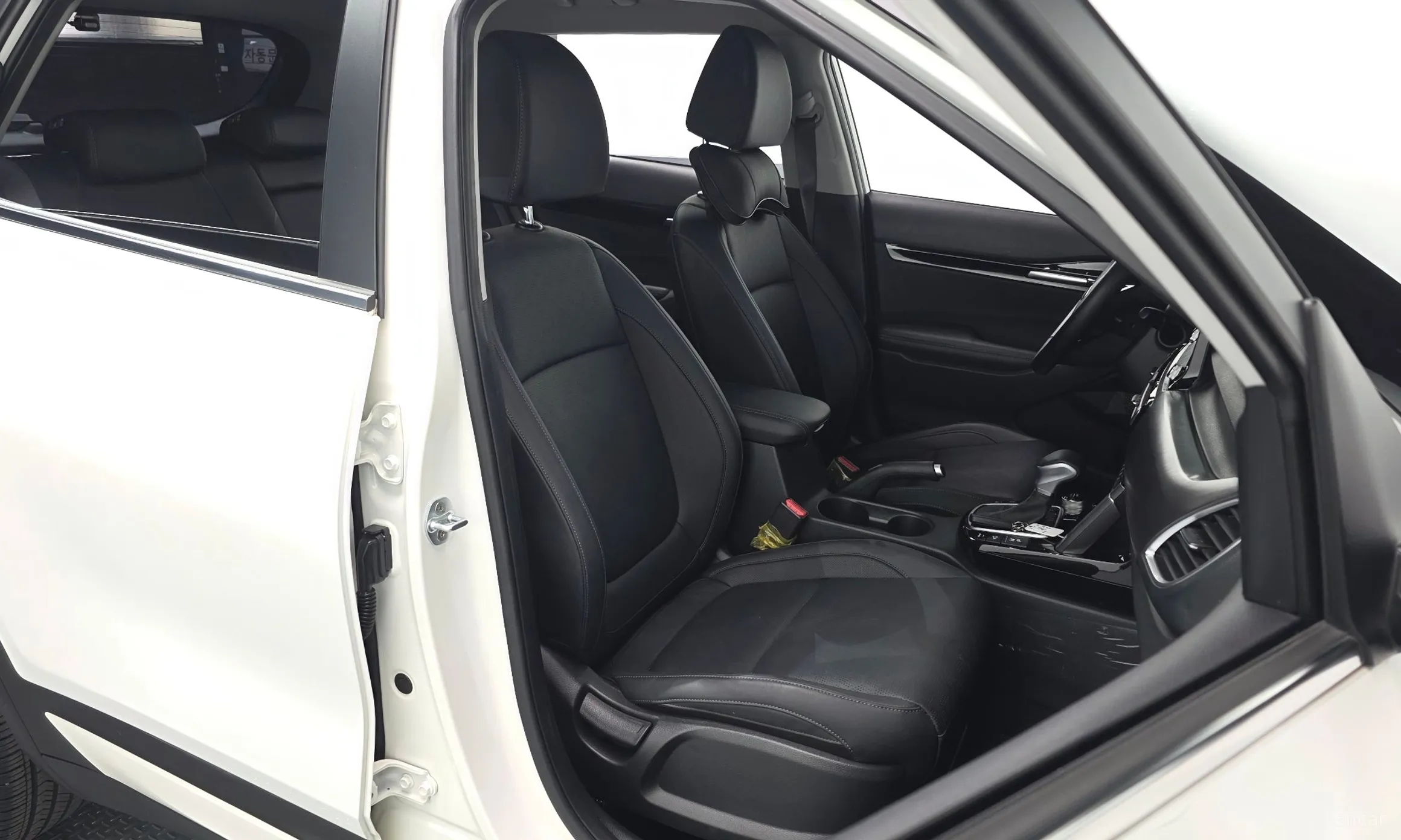 Kia Seltos превью 12