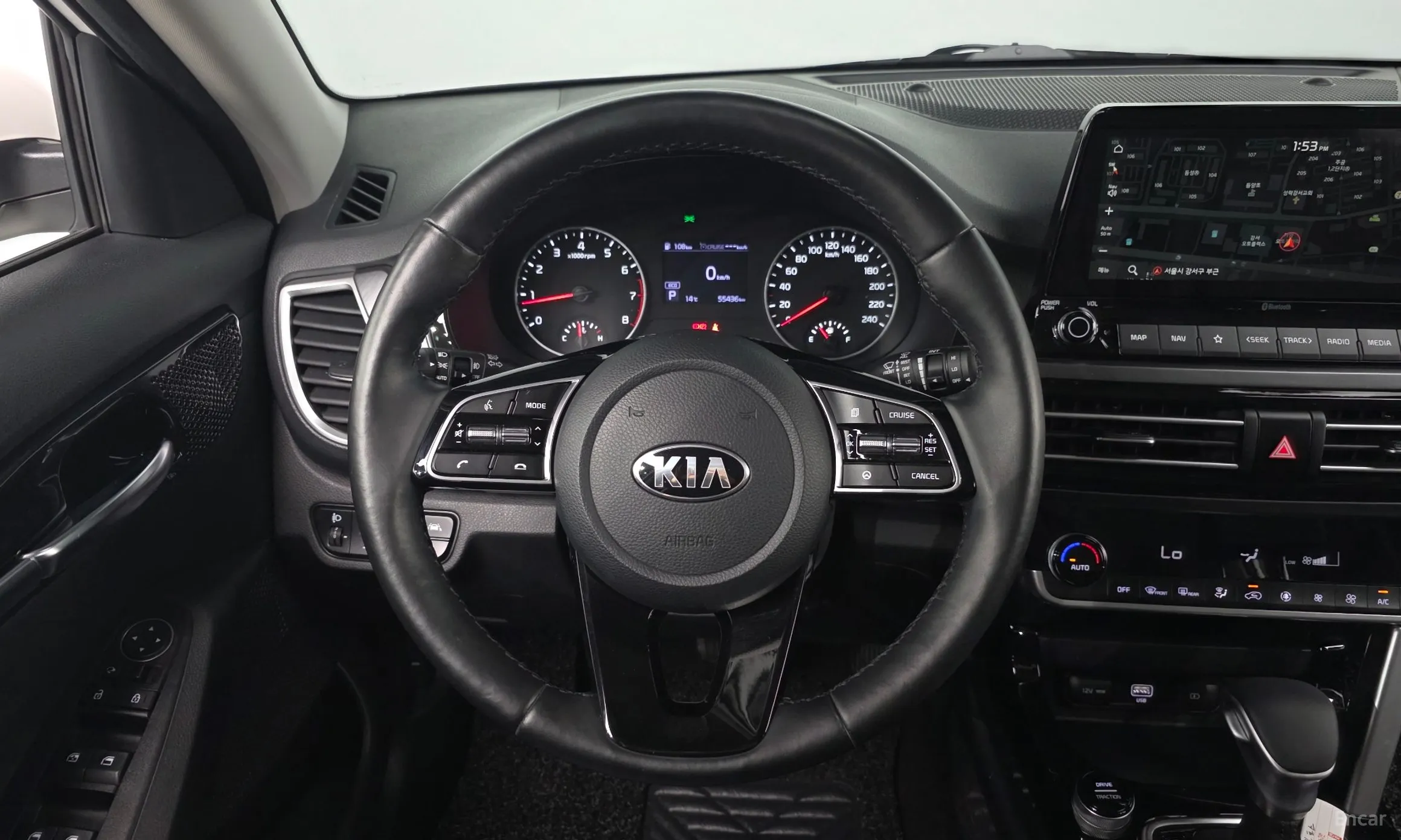 Kia Seltos превью 14