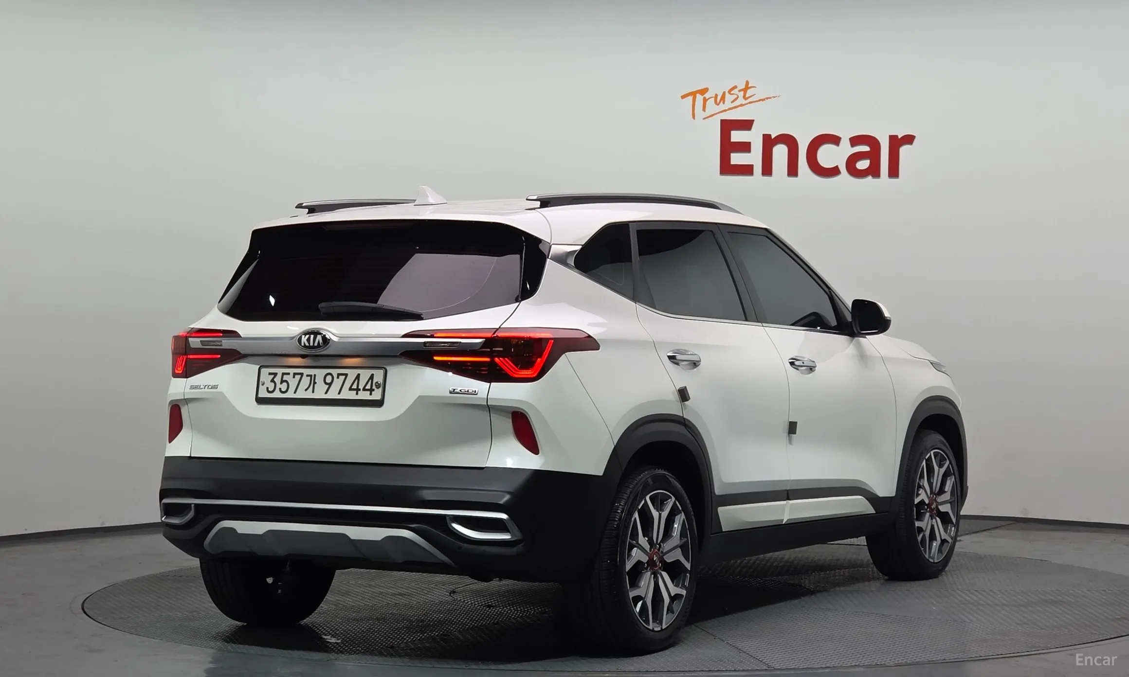 Kia Seltos превью 2