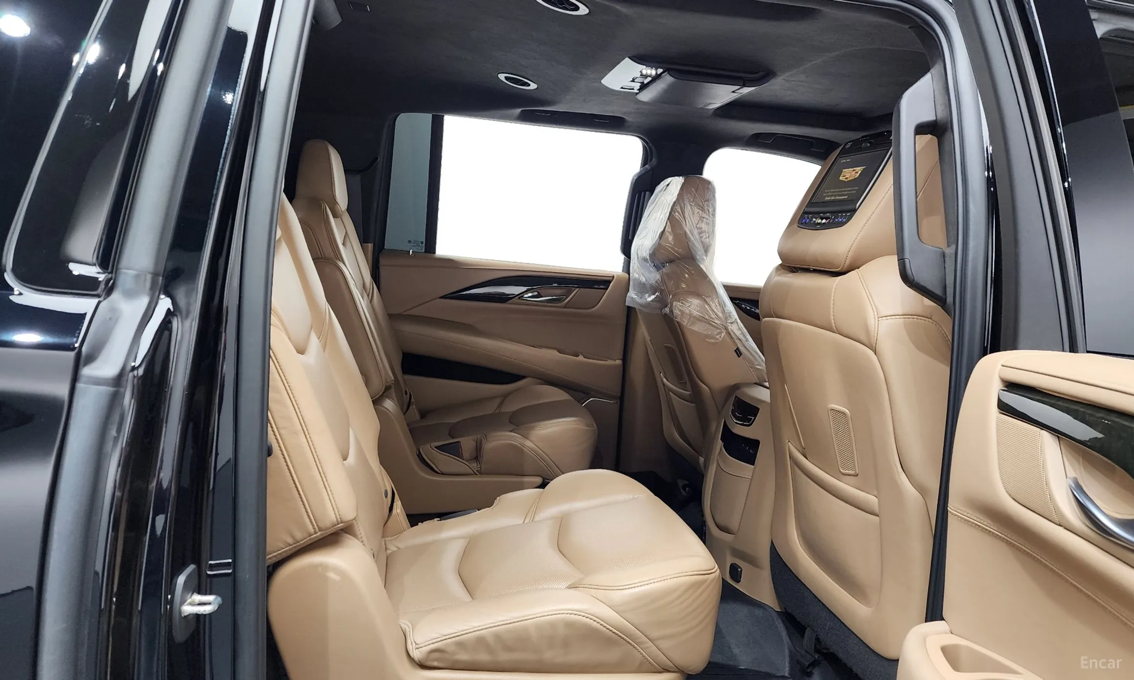 Cadillac Escalade превью 11