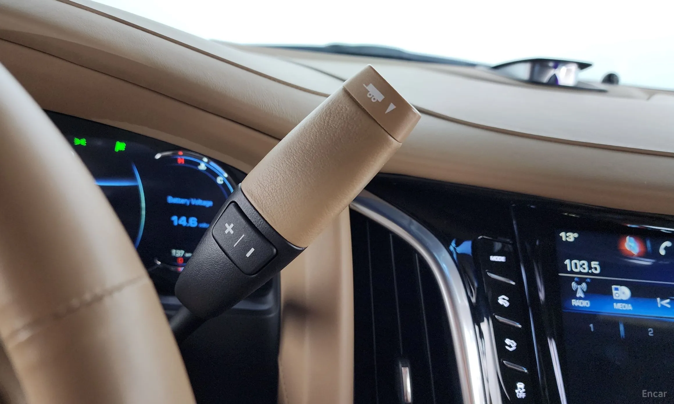Cadillac Escalade превью 9