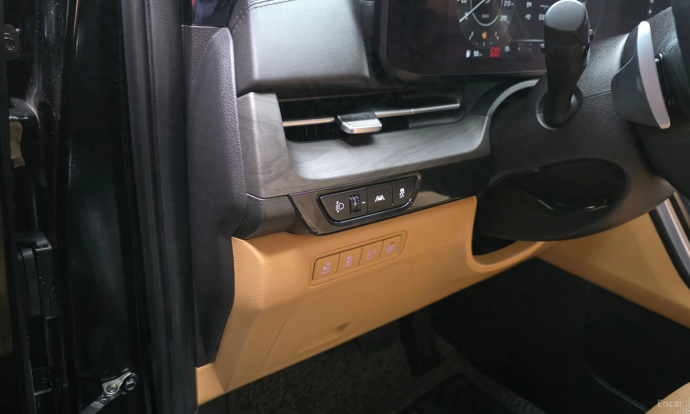 Kia Carnival Gen 4 превью 14