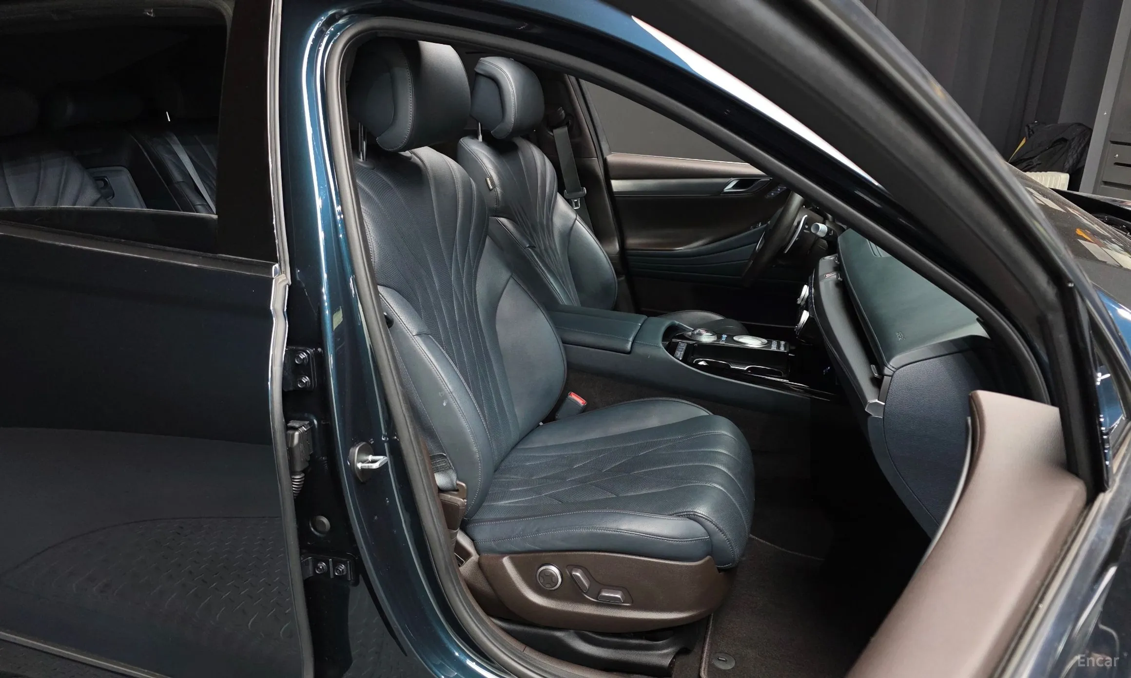 Genesis G80 (RG3) превью 12