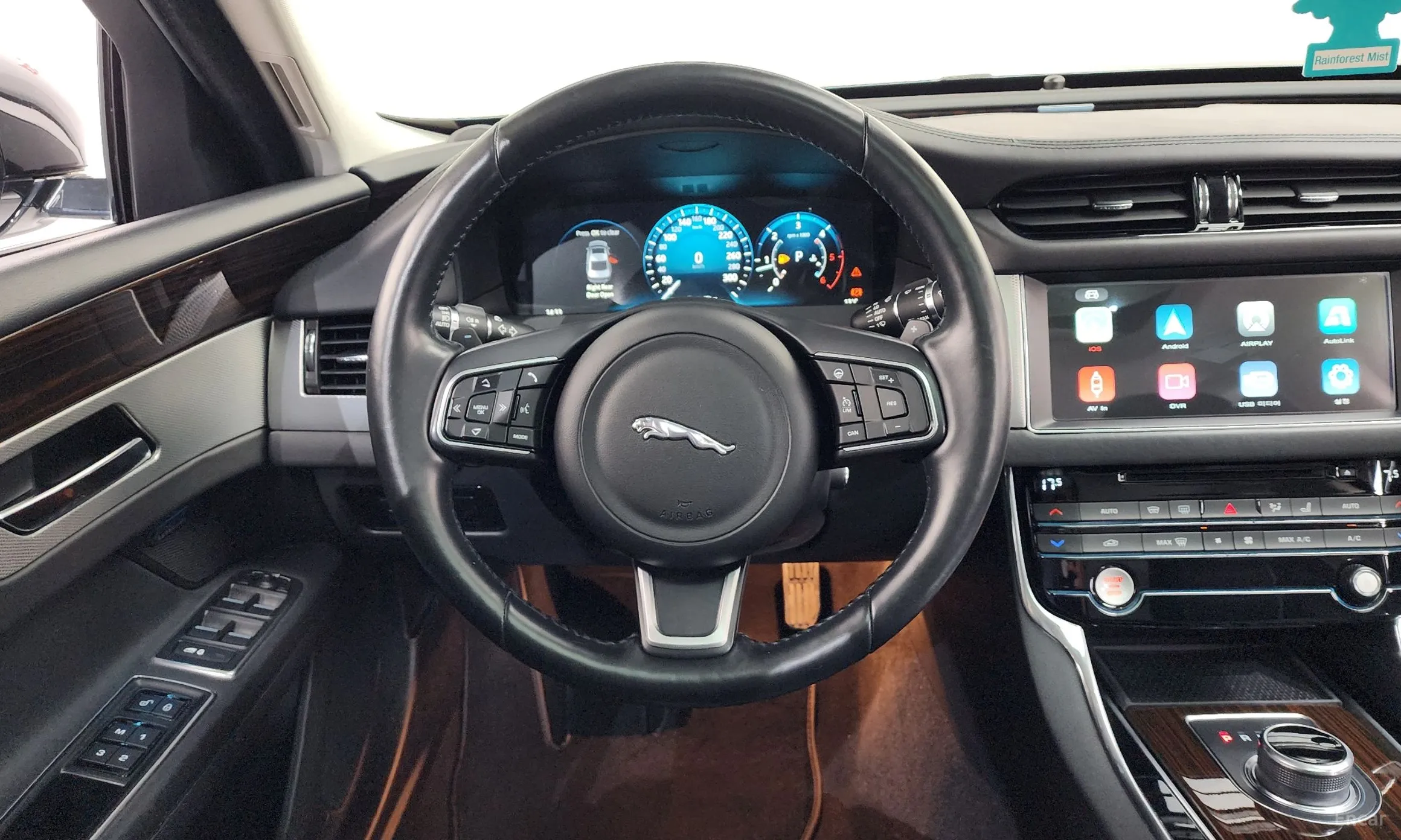 Jaguar XF (x260) превью 15