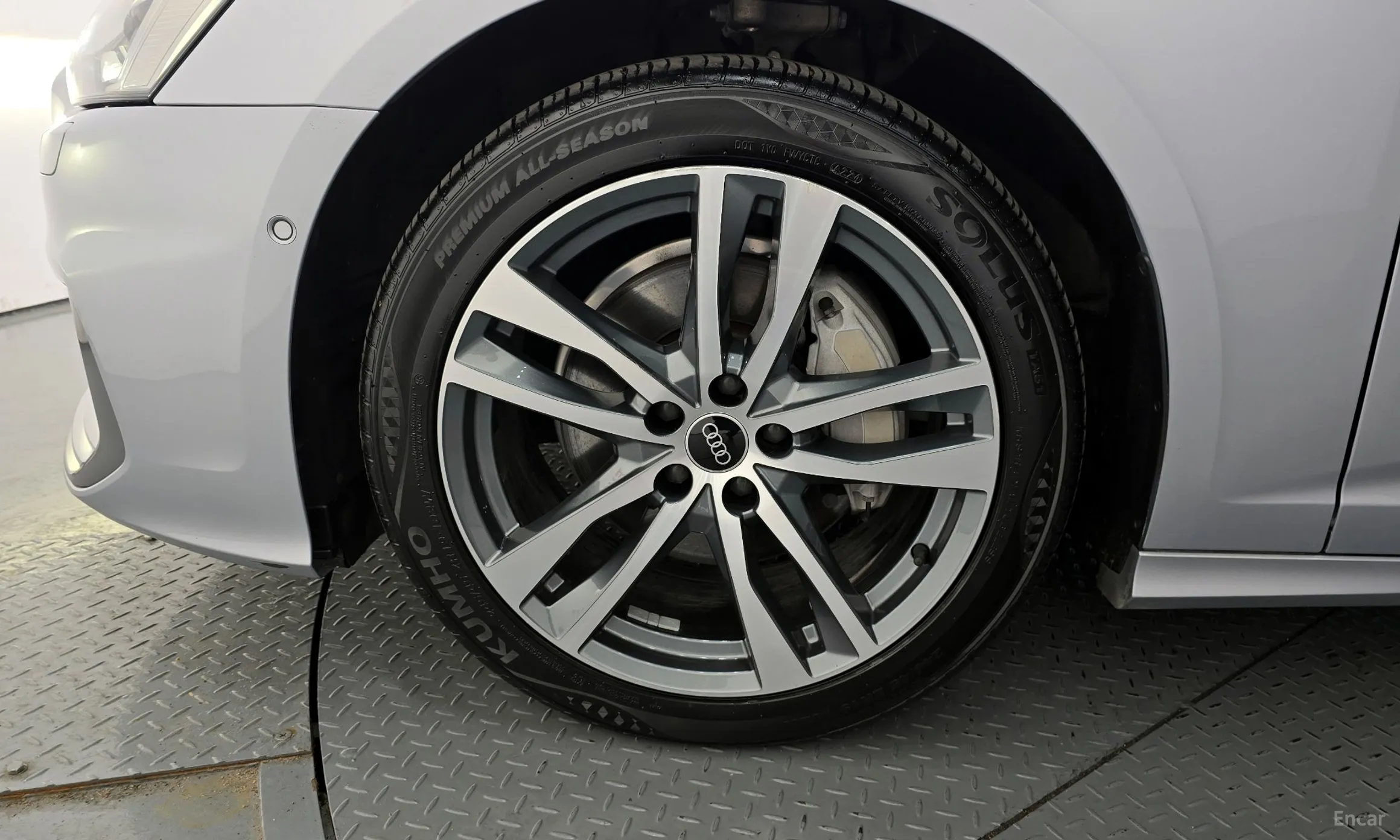 Audi A6 (C8) превью 5
