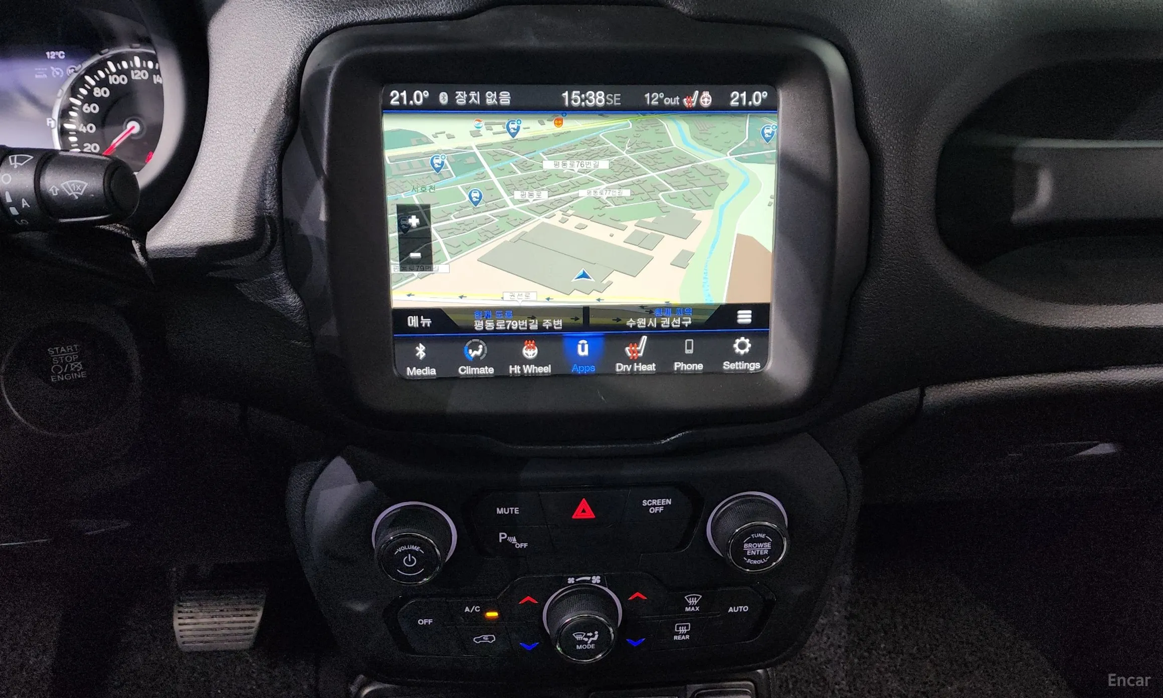 Jeep Renegade превью 13
