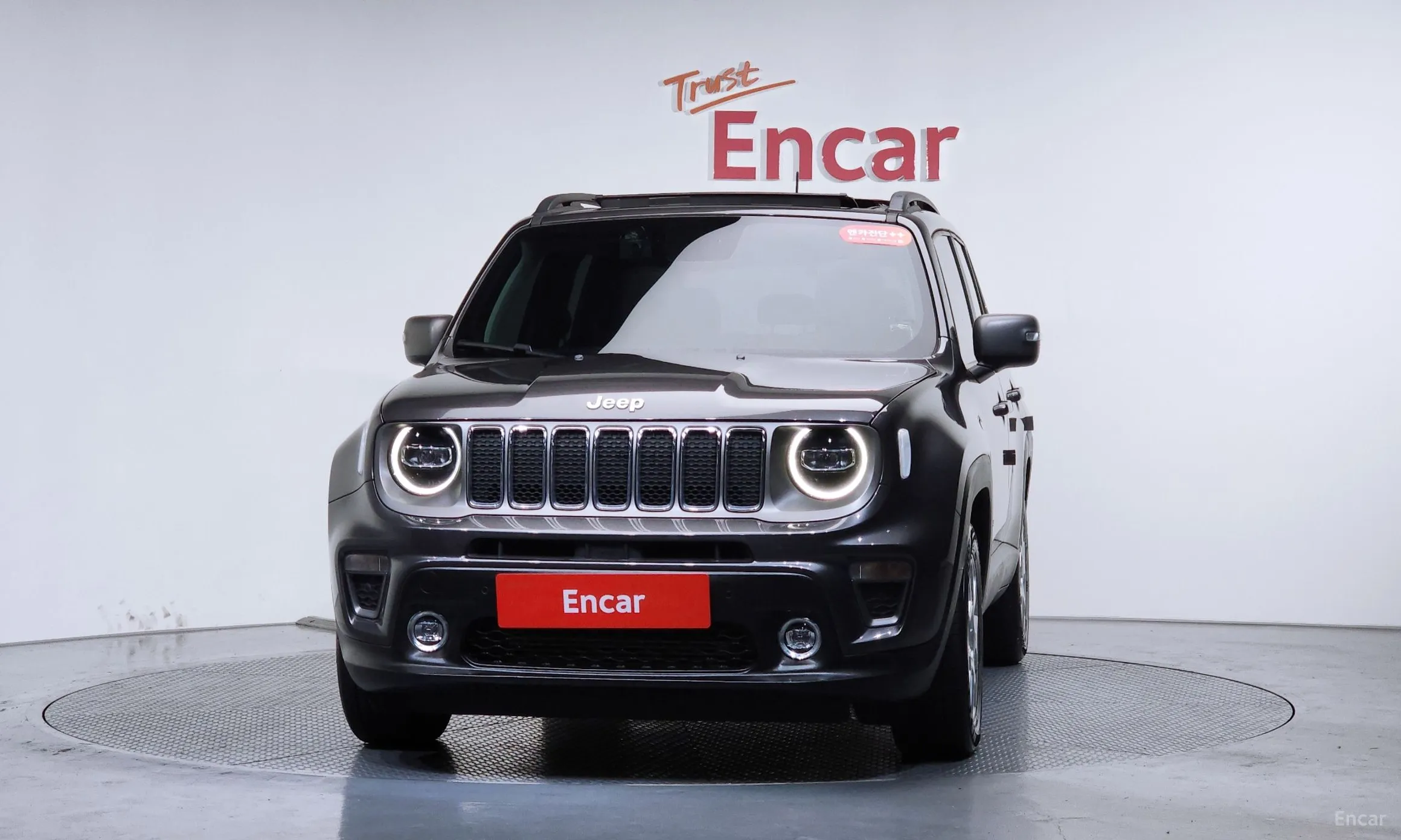 Jeep Renegade превью 3