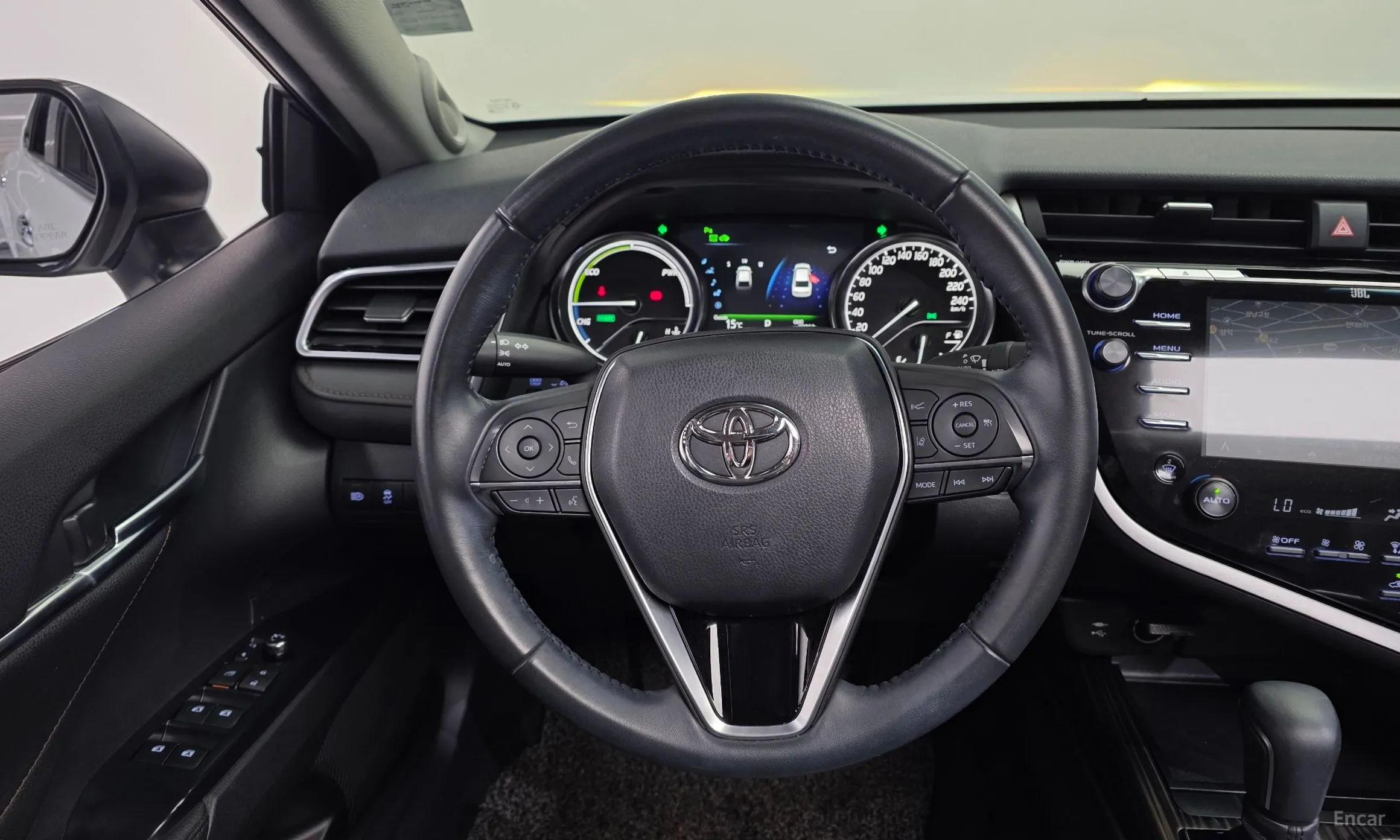 Toyota Camry (XV70) превью 13