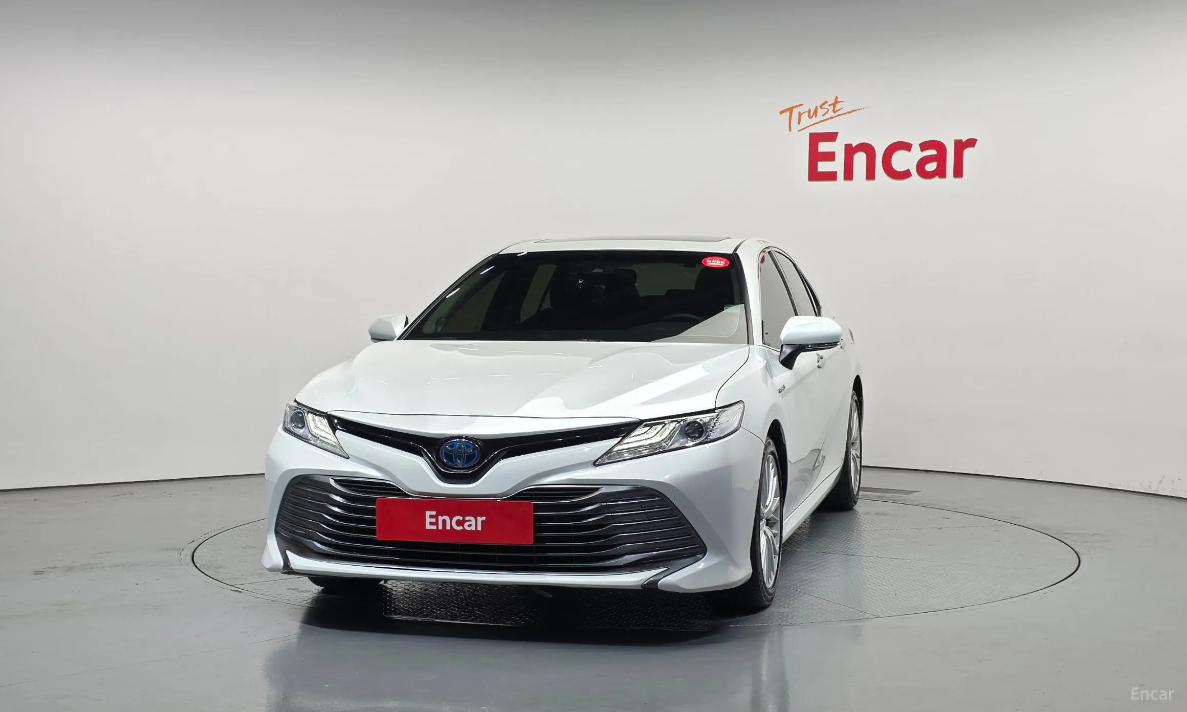 Toyota Camry (XV70) превью 3