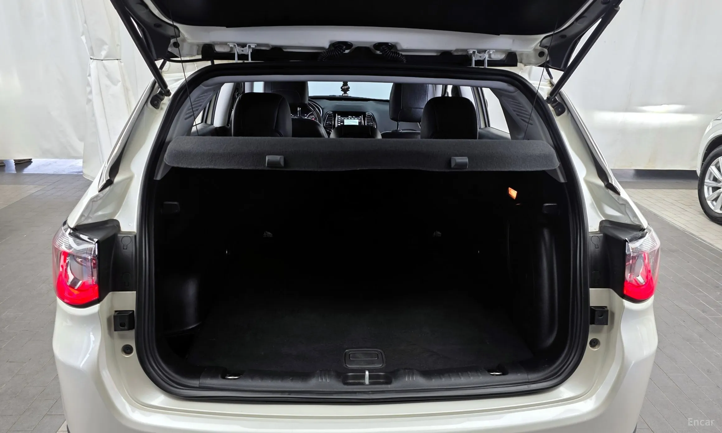 Jeep Compass 2nd Generation превью 20