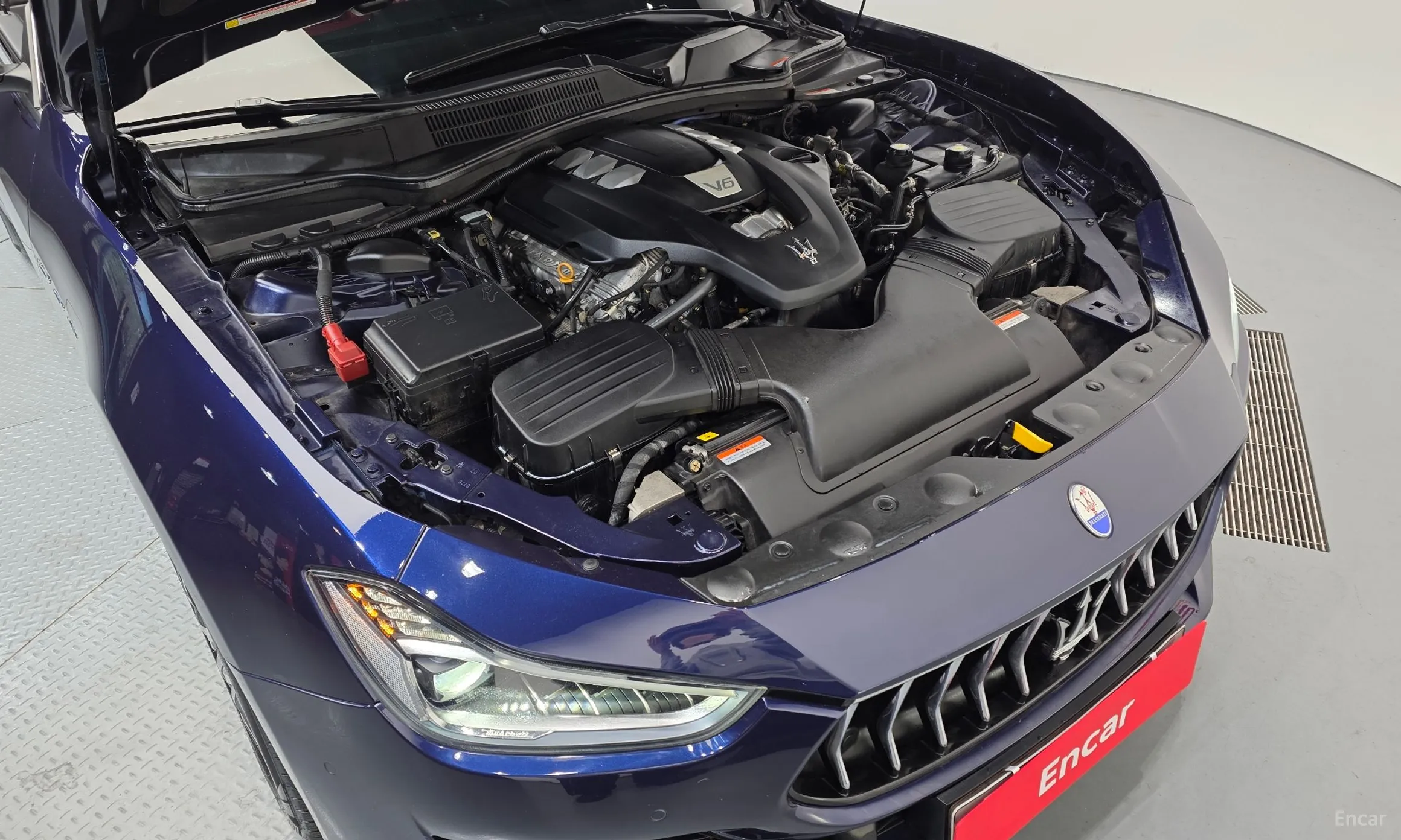Maserati Ghibli превью 6