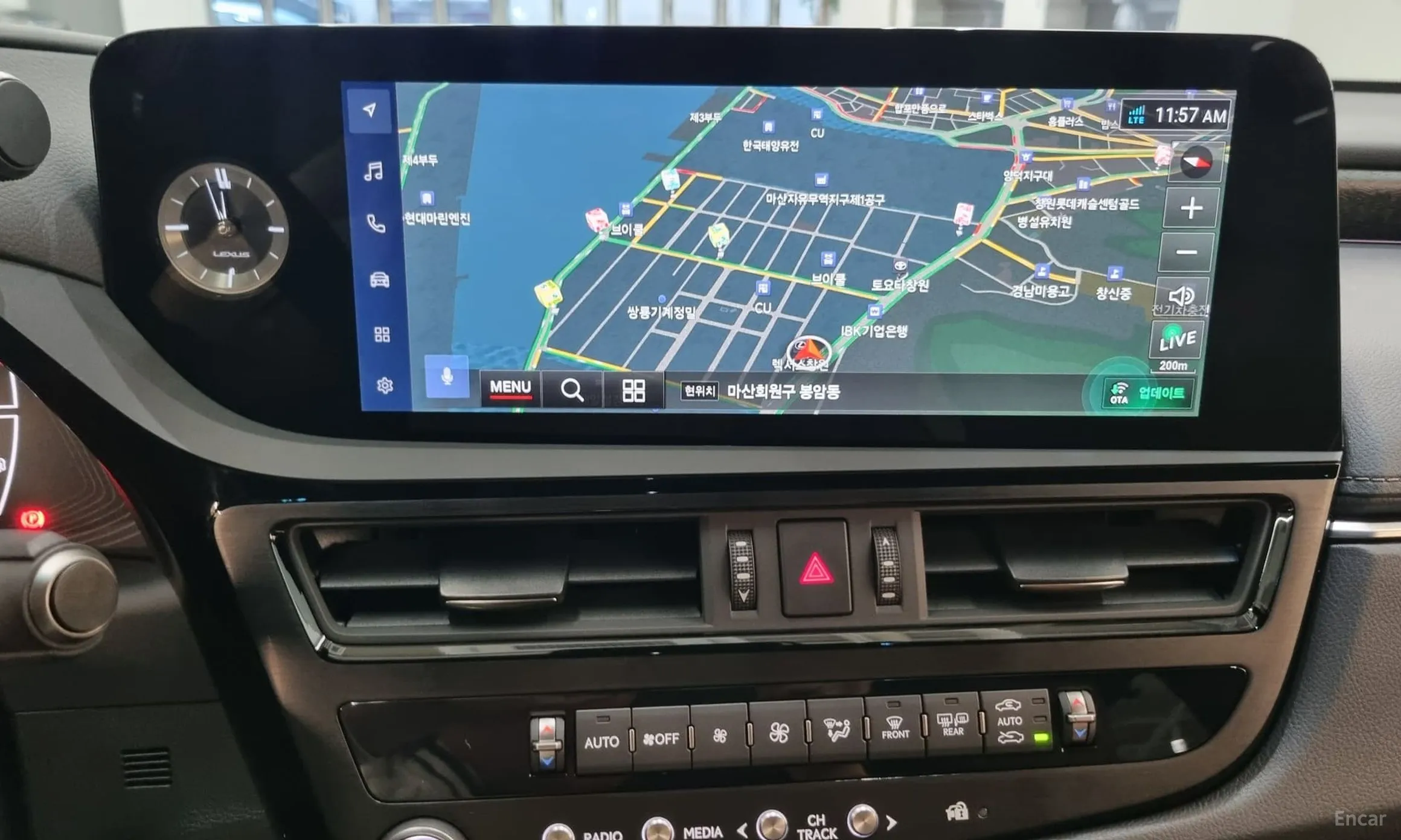 Lexus ES300h 7th Generation превью 16