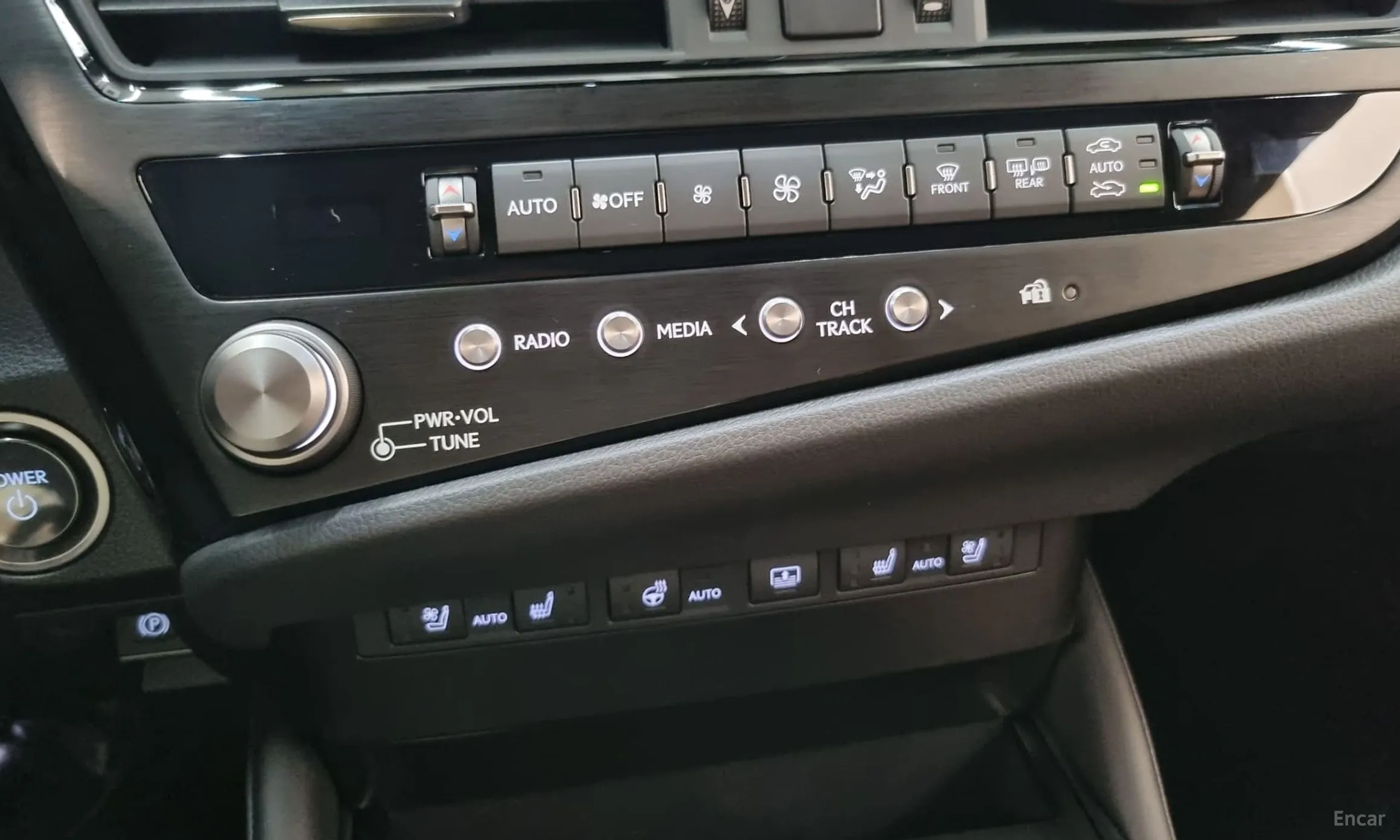 Lexus ES300h 7th Generation превью 18