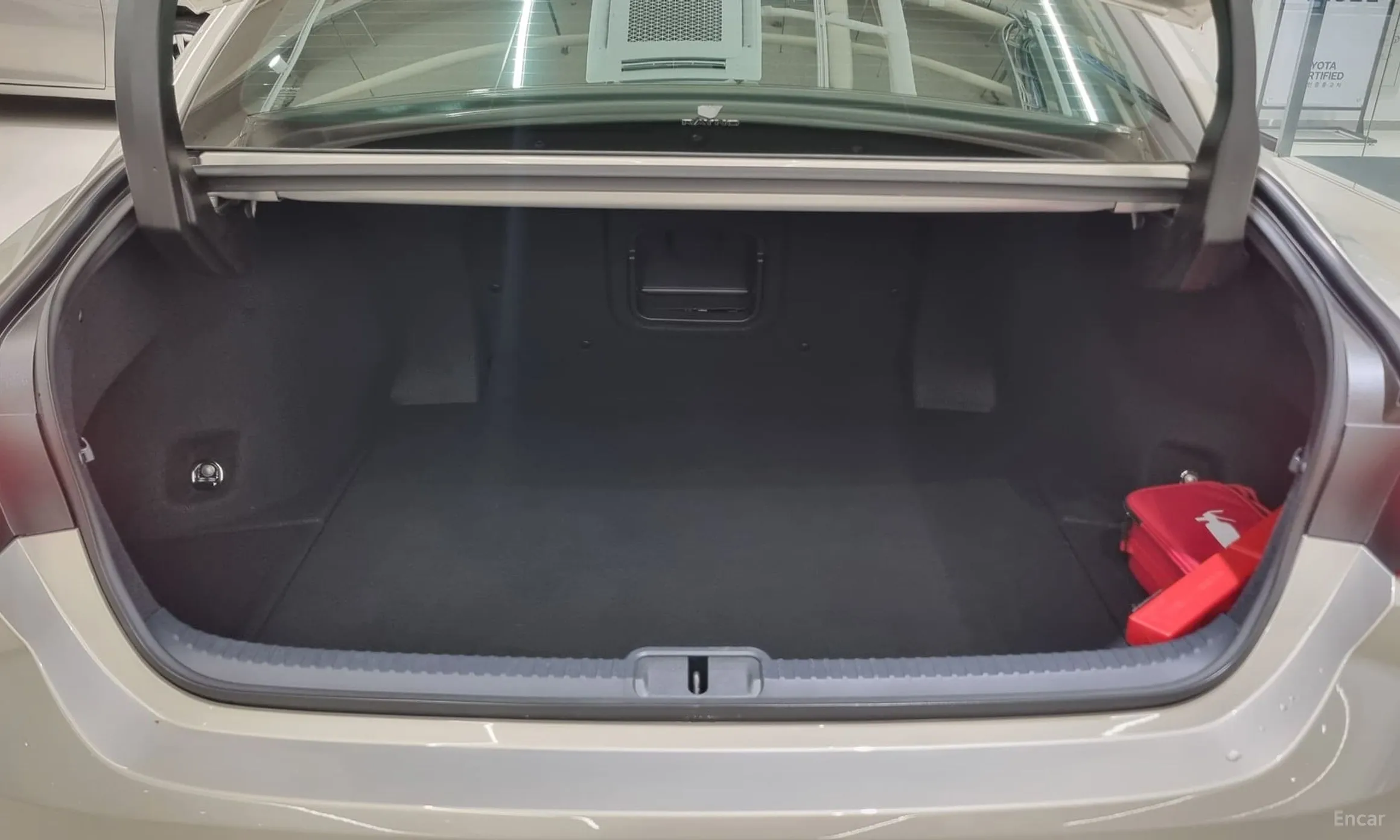 Lexus ES300h 7th Generation превью 19