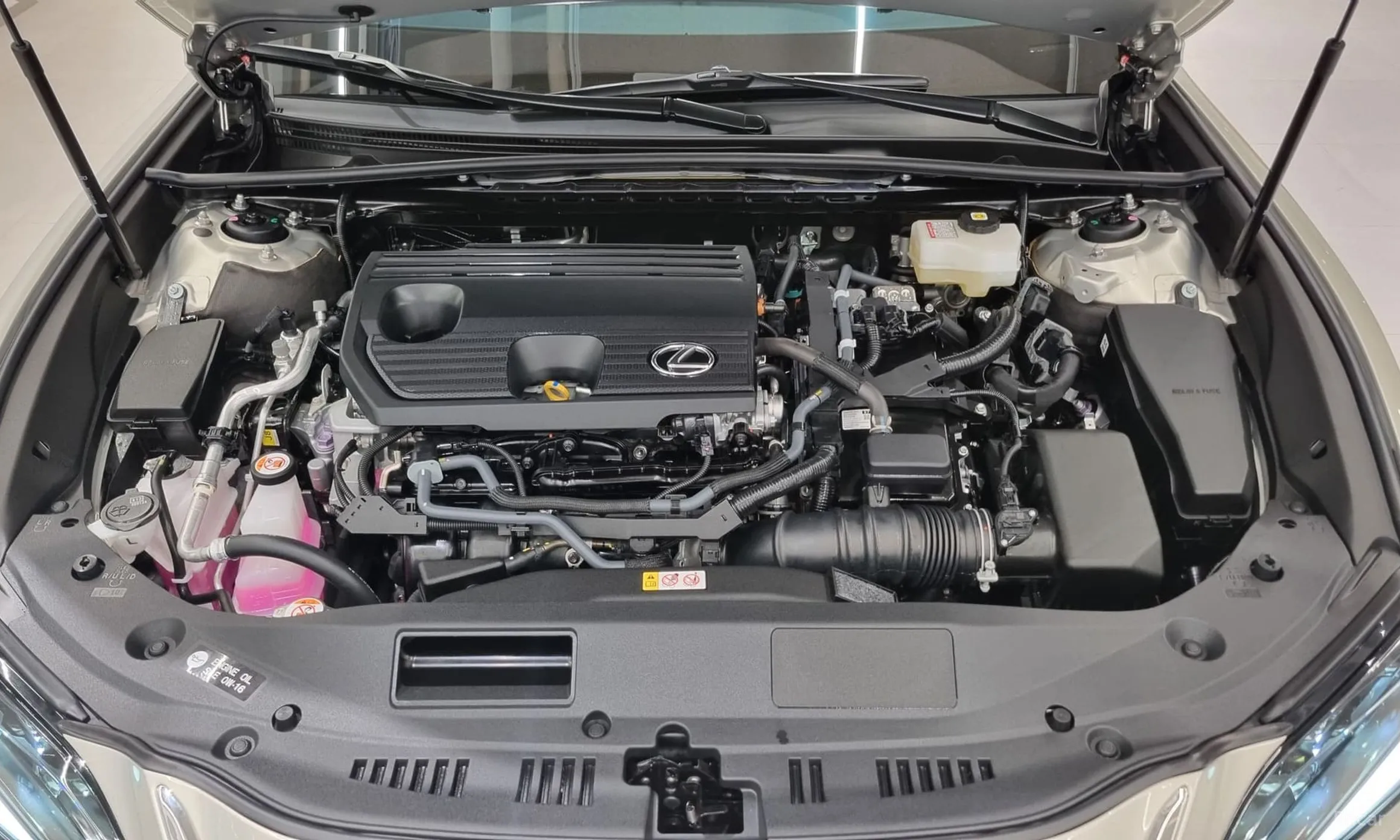 Lexus ES300h 7th Generation превью 6