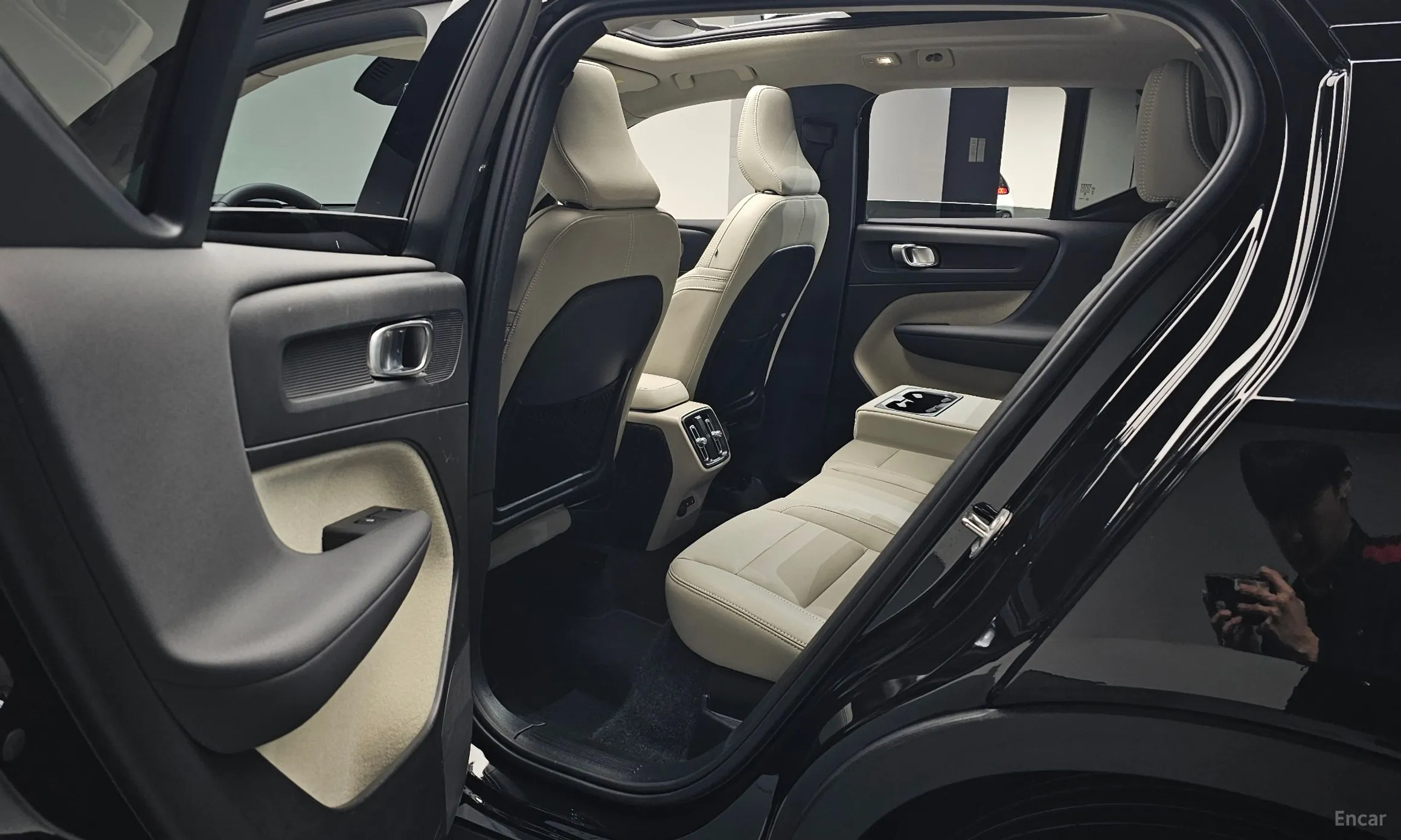 Volvo XC40 превью 11