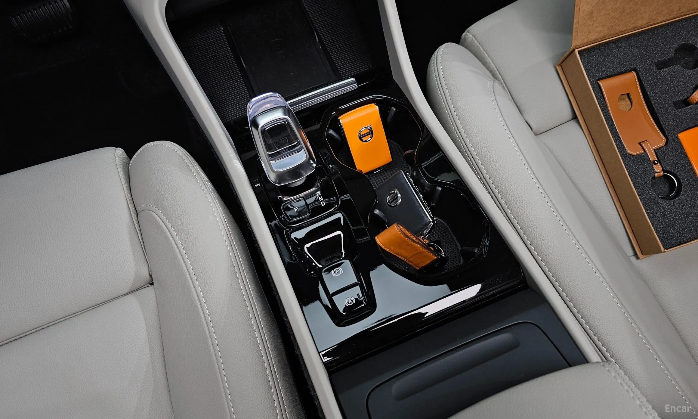 Volvo XC40 превью 9