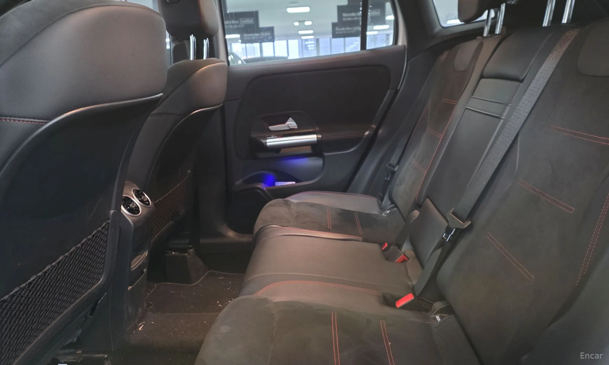 Mercedes Benz GLA-Class H247 превью 10