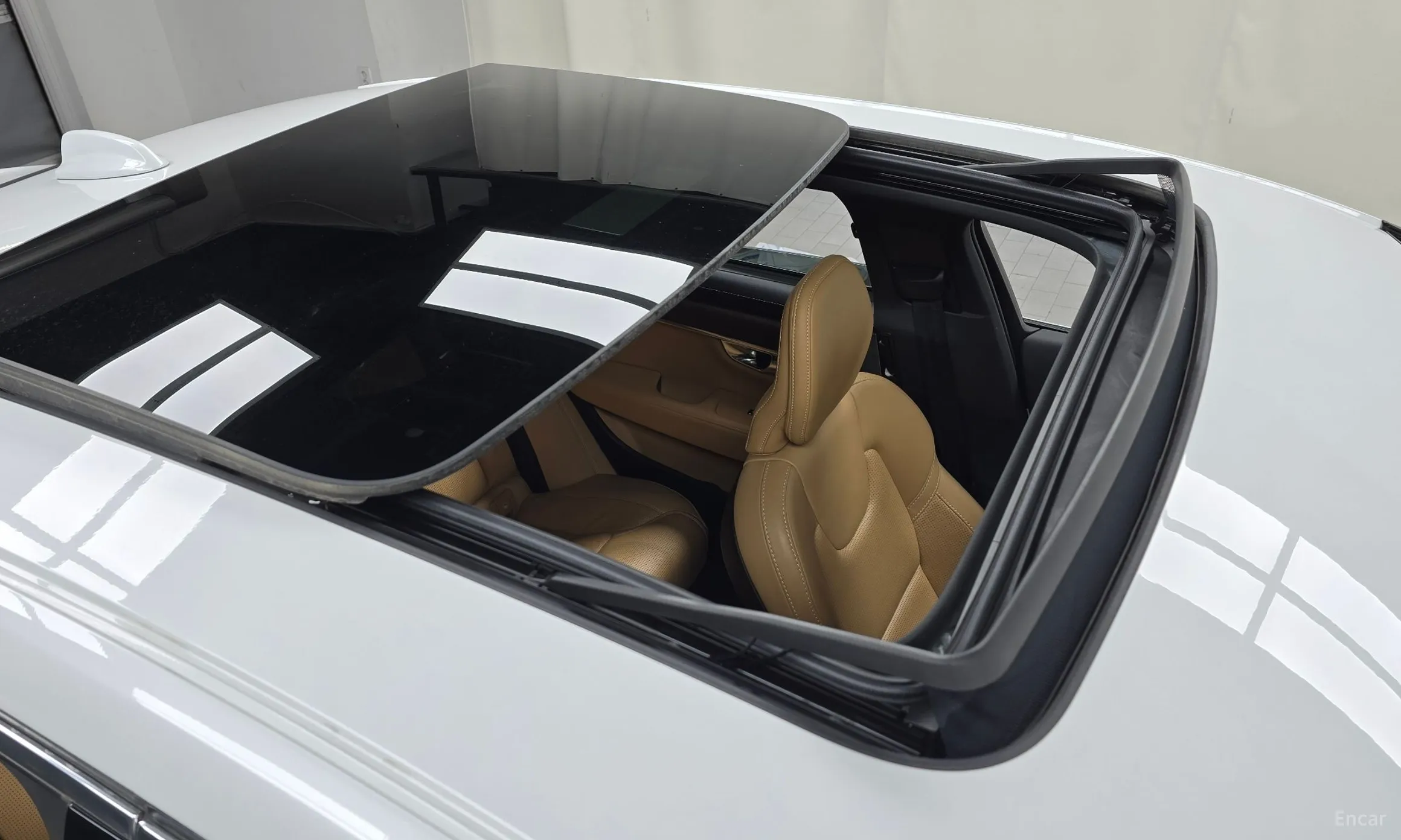 Volvo S90 превью 16