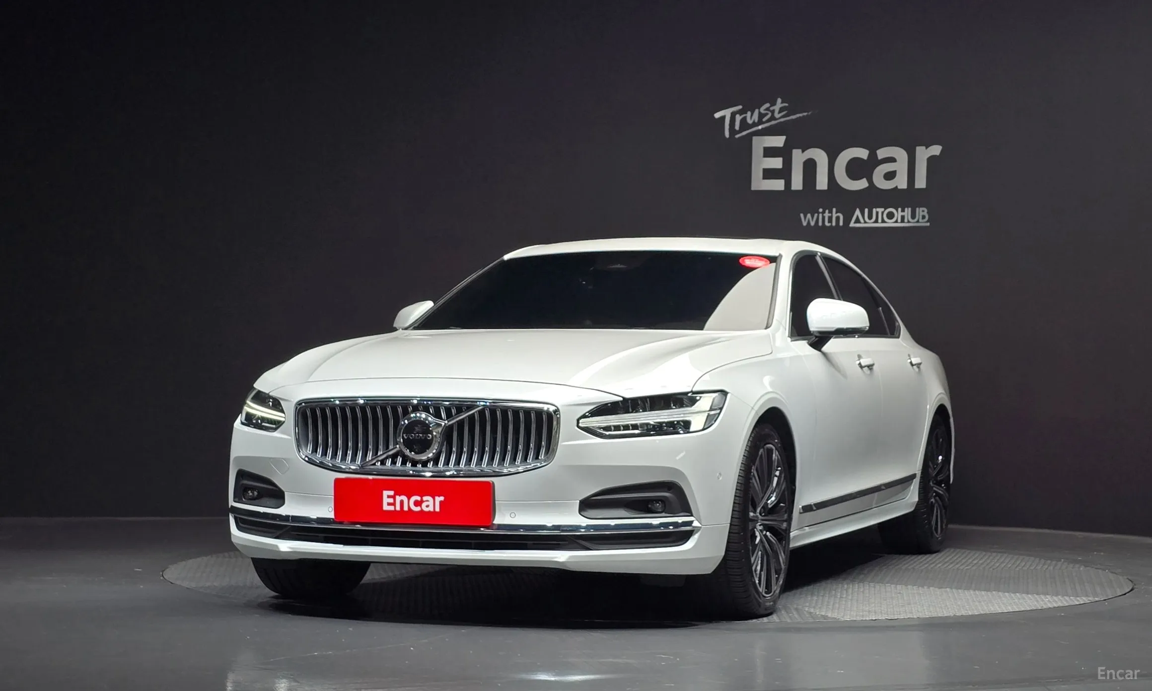 Volvo S90 превью 3