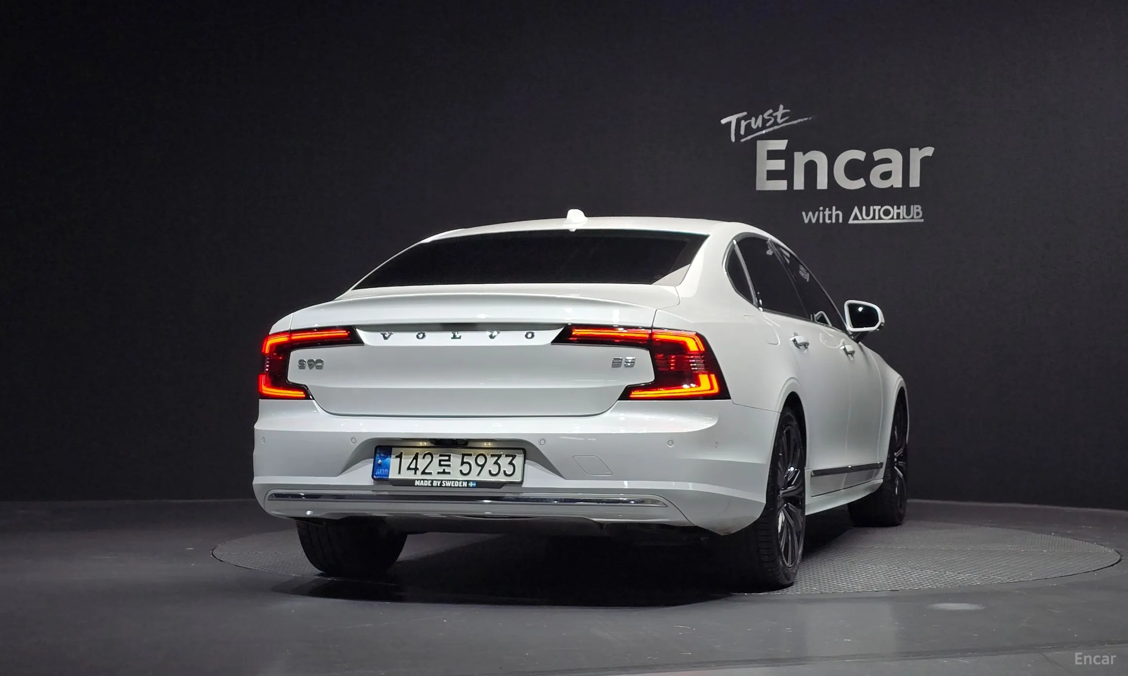 Volvo S90 превью 4
