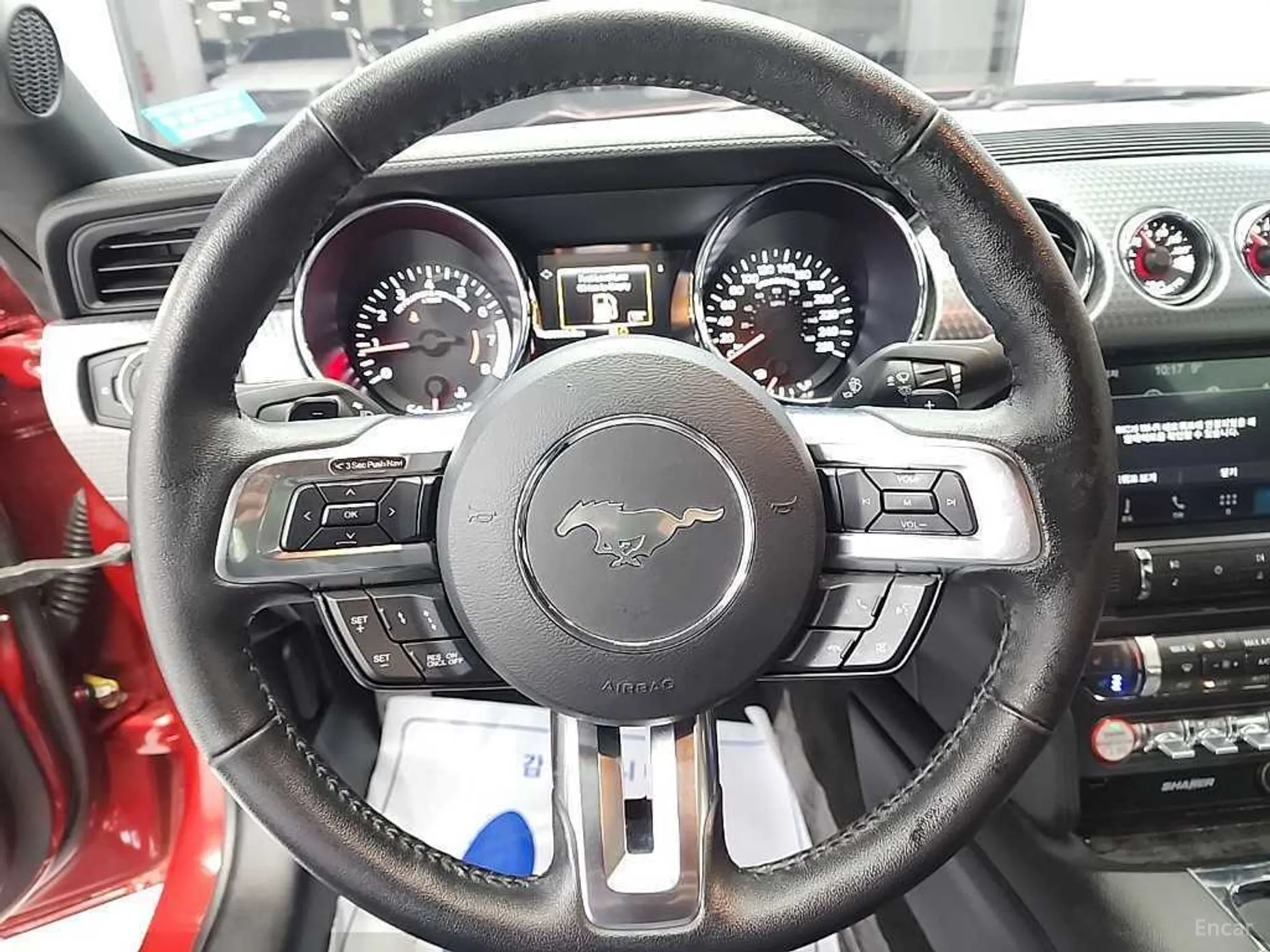 Ford Mustang превью 9