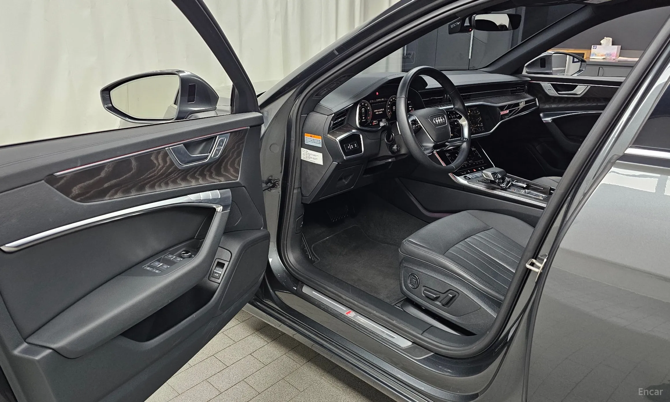 Audi A6 (C8) превью 10