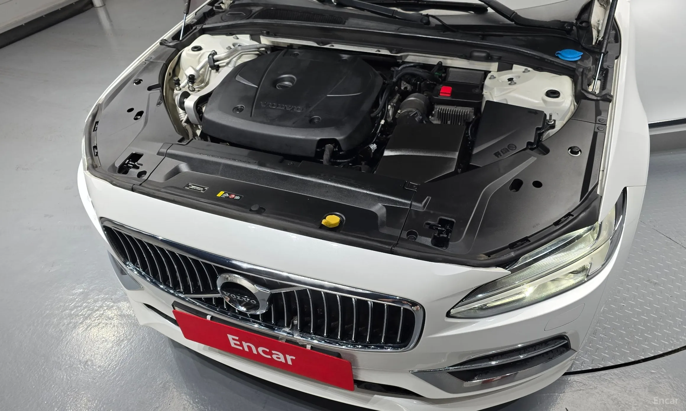 Volvo S90 превью 6