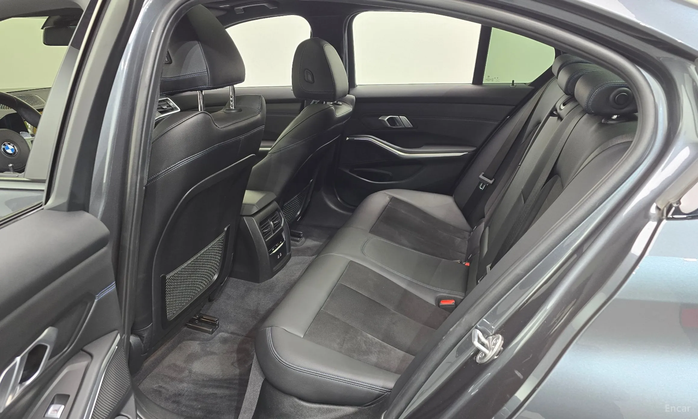 BMW 3 Series (G20) превью 11