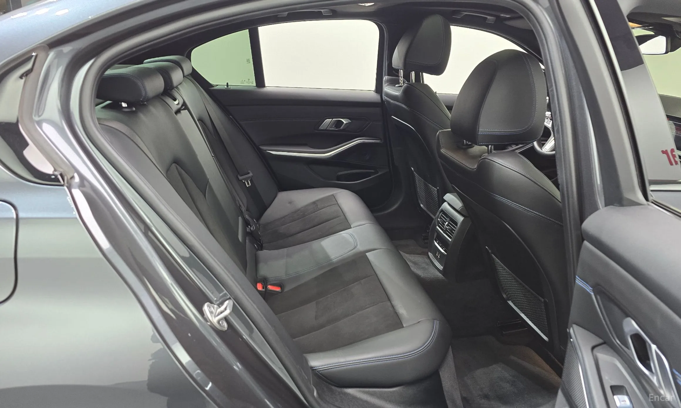 BMW 3 Series (G20) превью 12