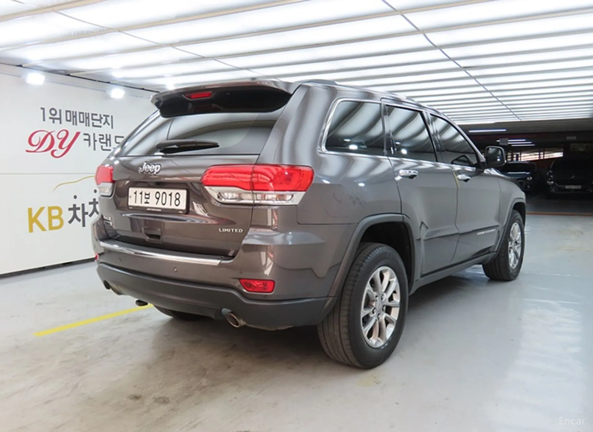 Jeep Grand Cherokee превью 4