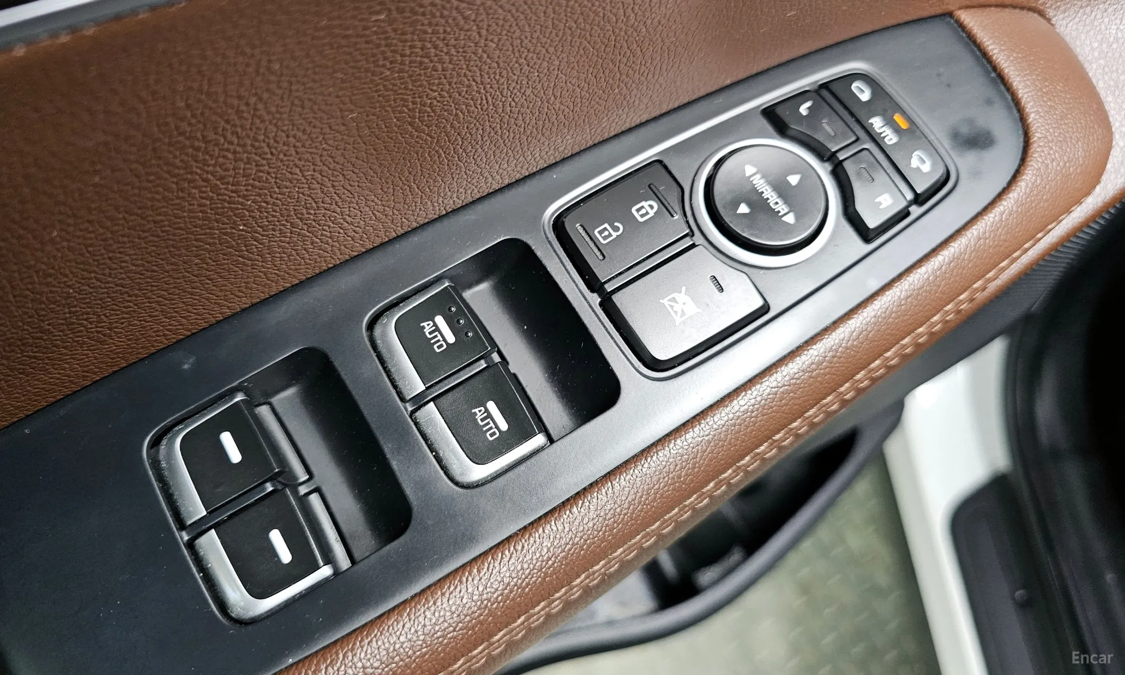 Kia Sorento превью 14
