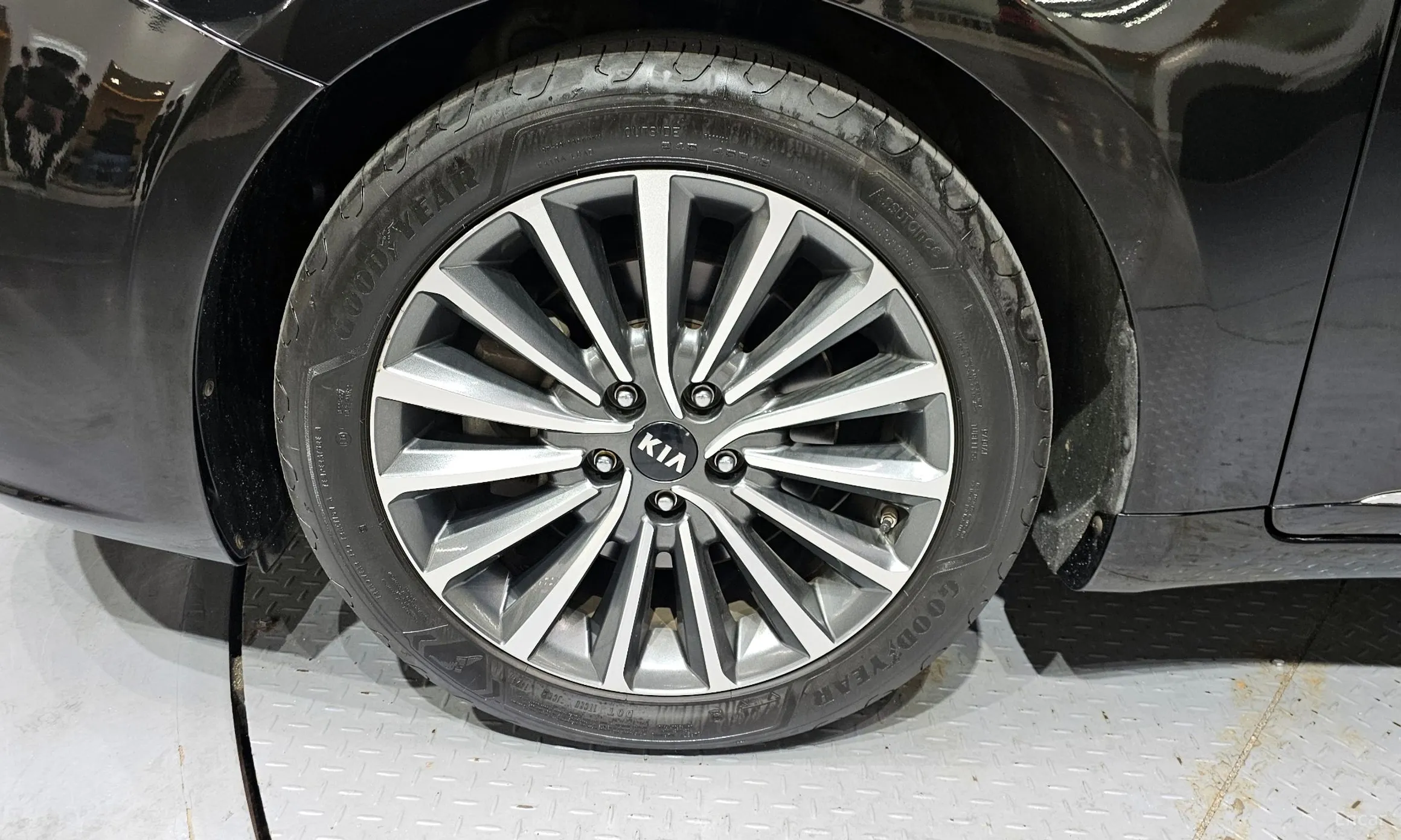 Kia K7 превью 5