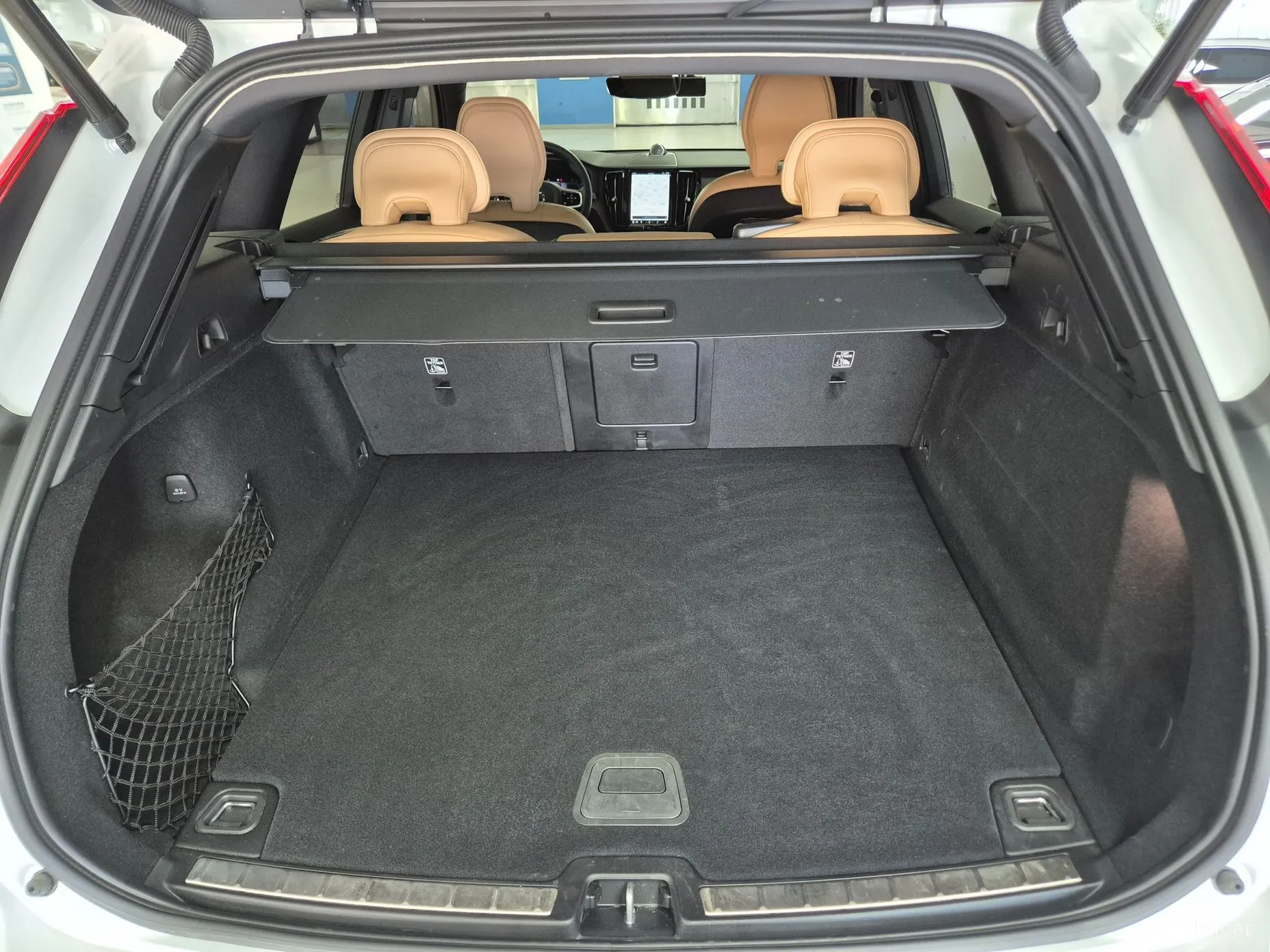 Volvo XC60 Gen 2 превью 15