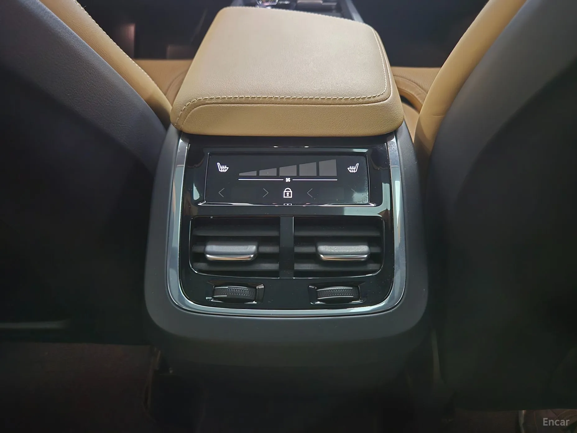 Volvo XC60 Gen 2 превью 17