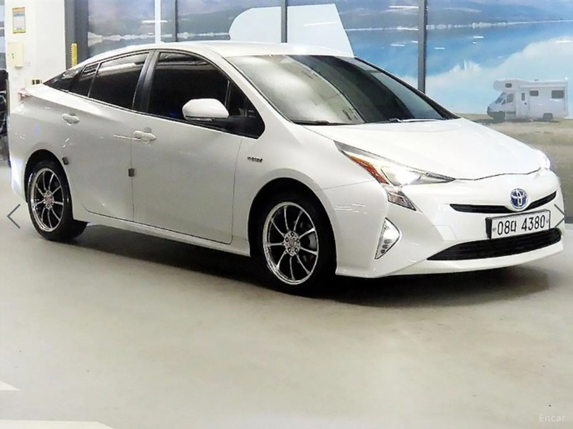 Toyota Prius 4th Generation превью 2