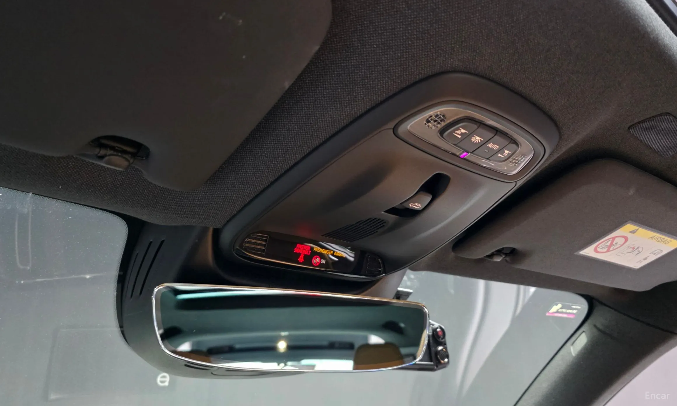 Volvo XC40 превью 17